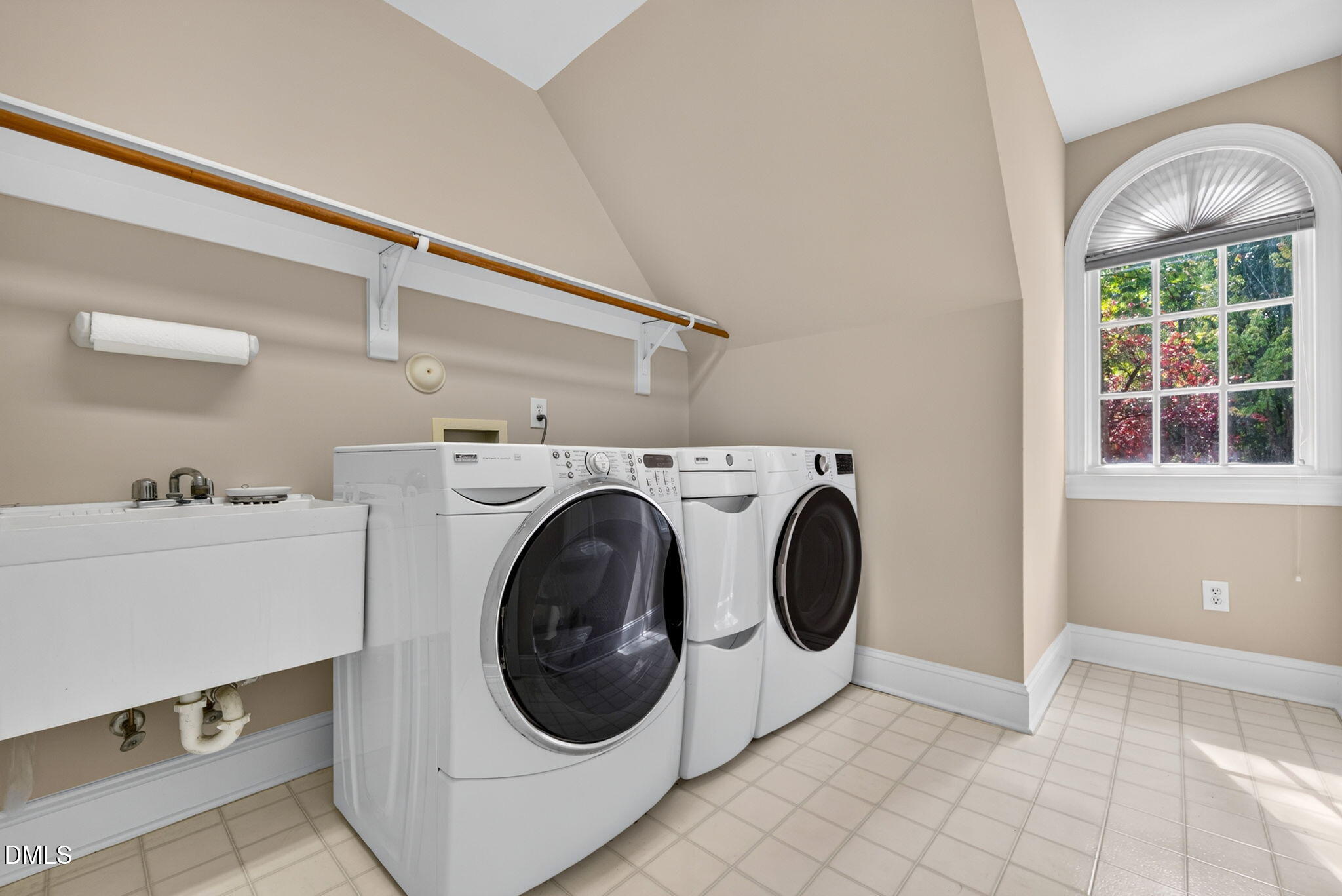 109 Morninghills Court Property Photo 36