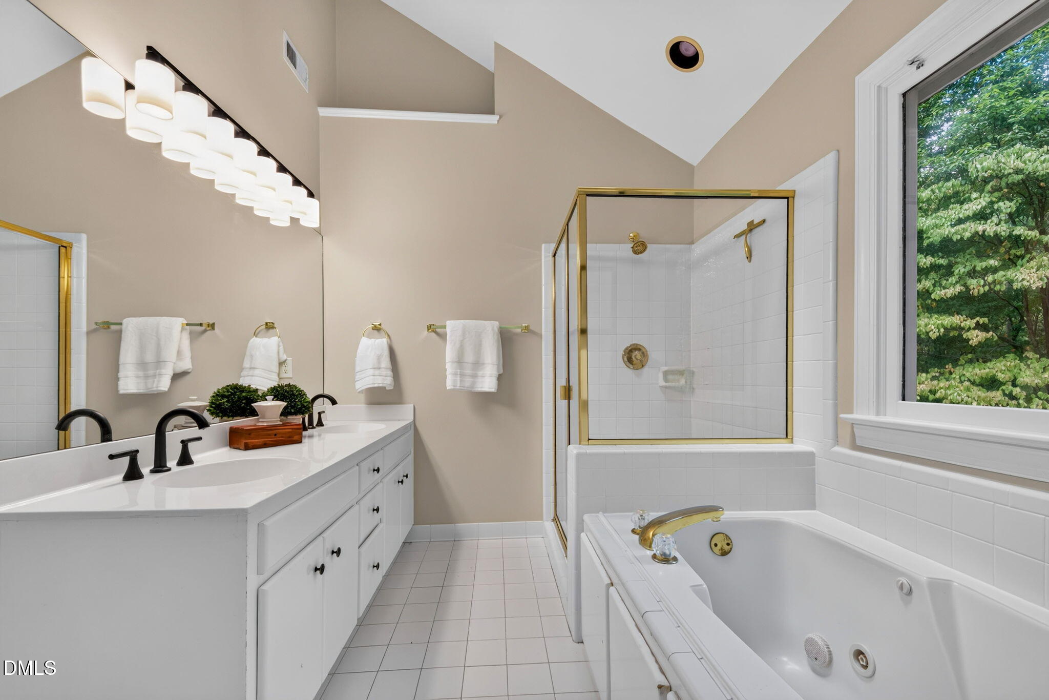 109 Morninghills Court Property Photo 44