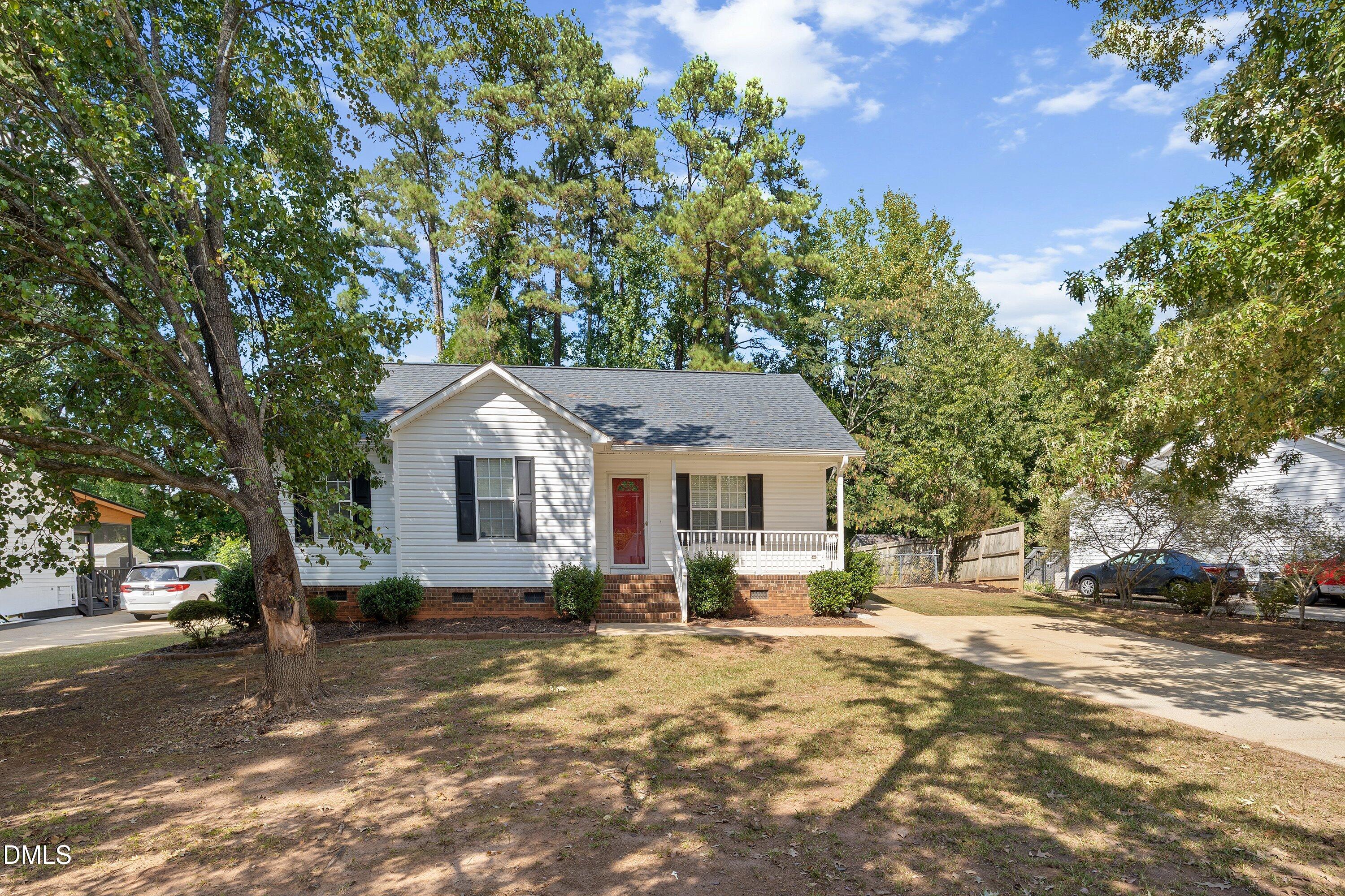 204 Southerby Drive Property Photo 2