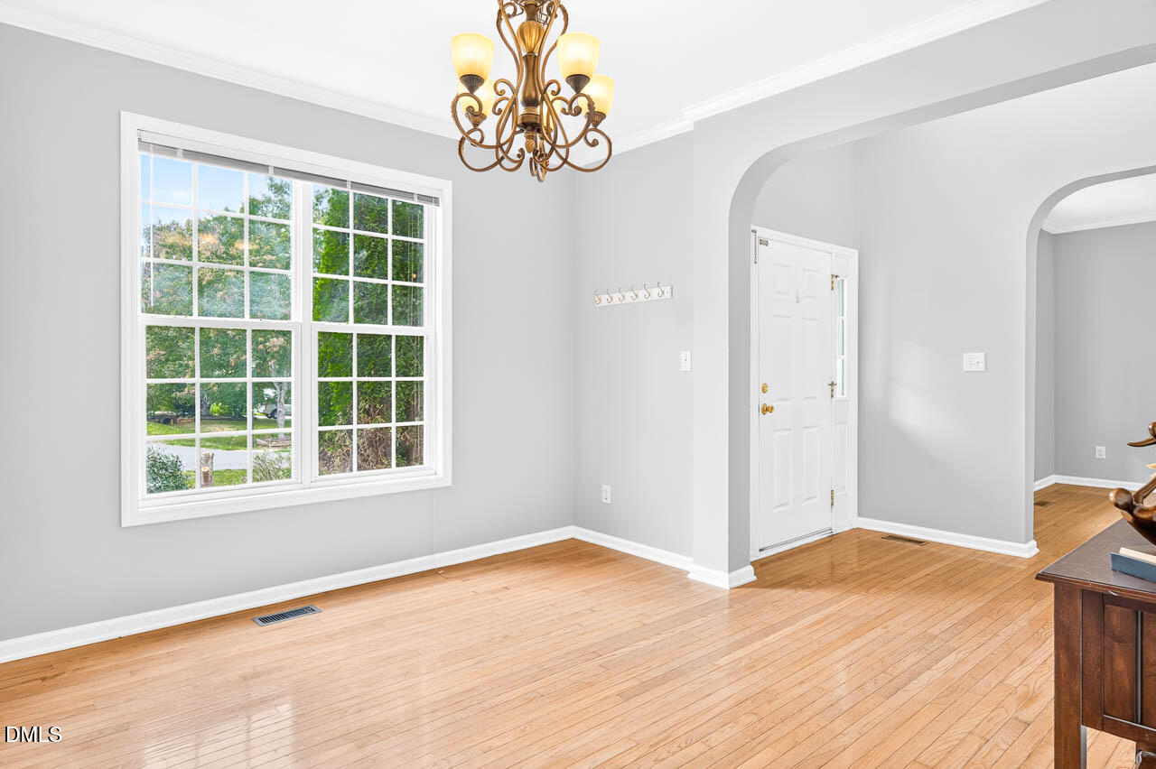2501 Becketts Ridge Drive Property Photo 8