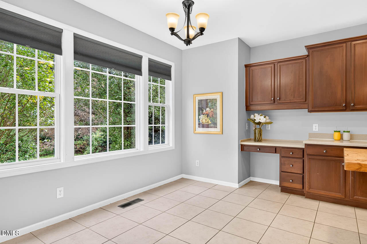 2501 Becketts Ridge Drive Property Photo 28