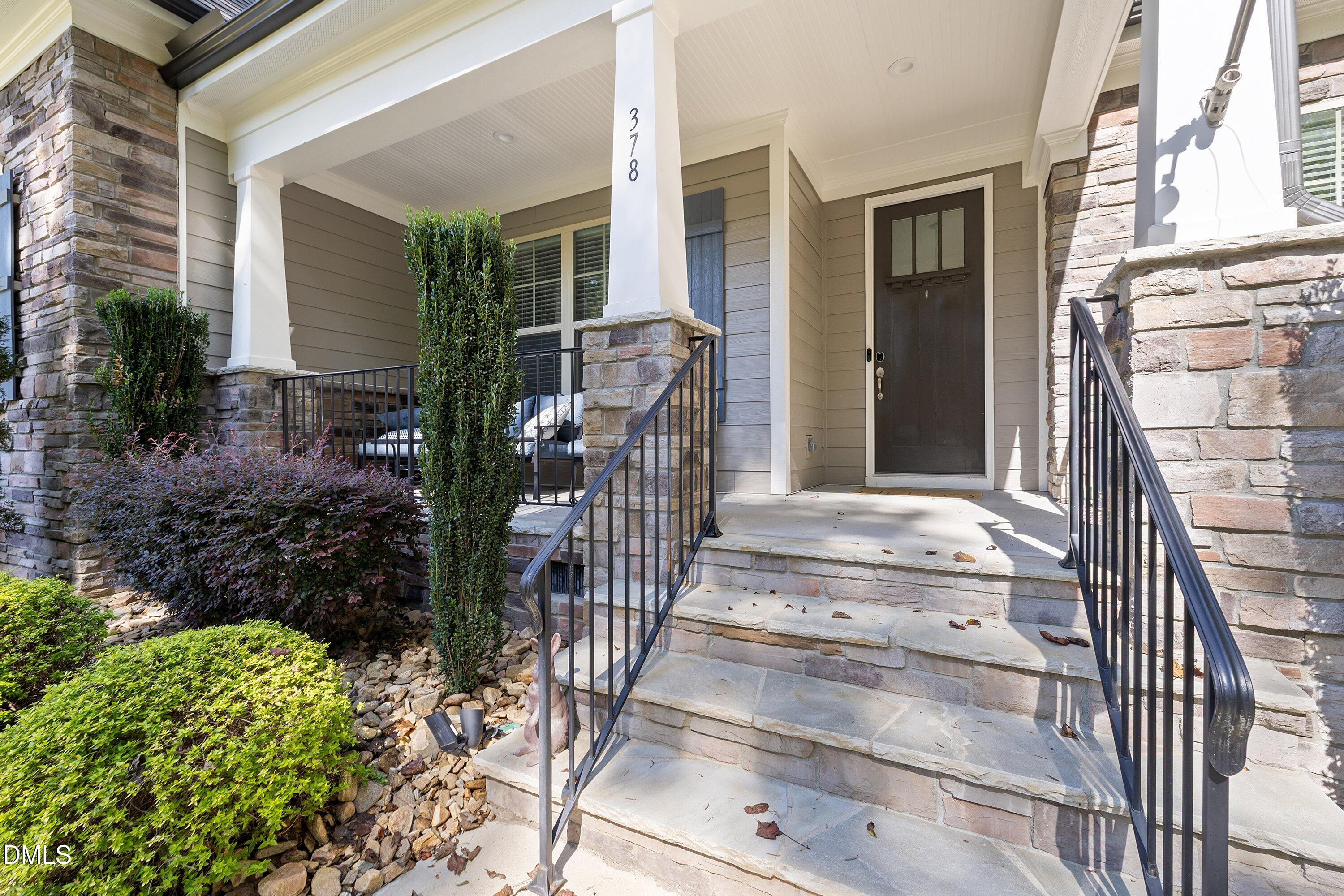 378 Crimson Way Property Photo 2