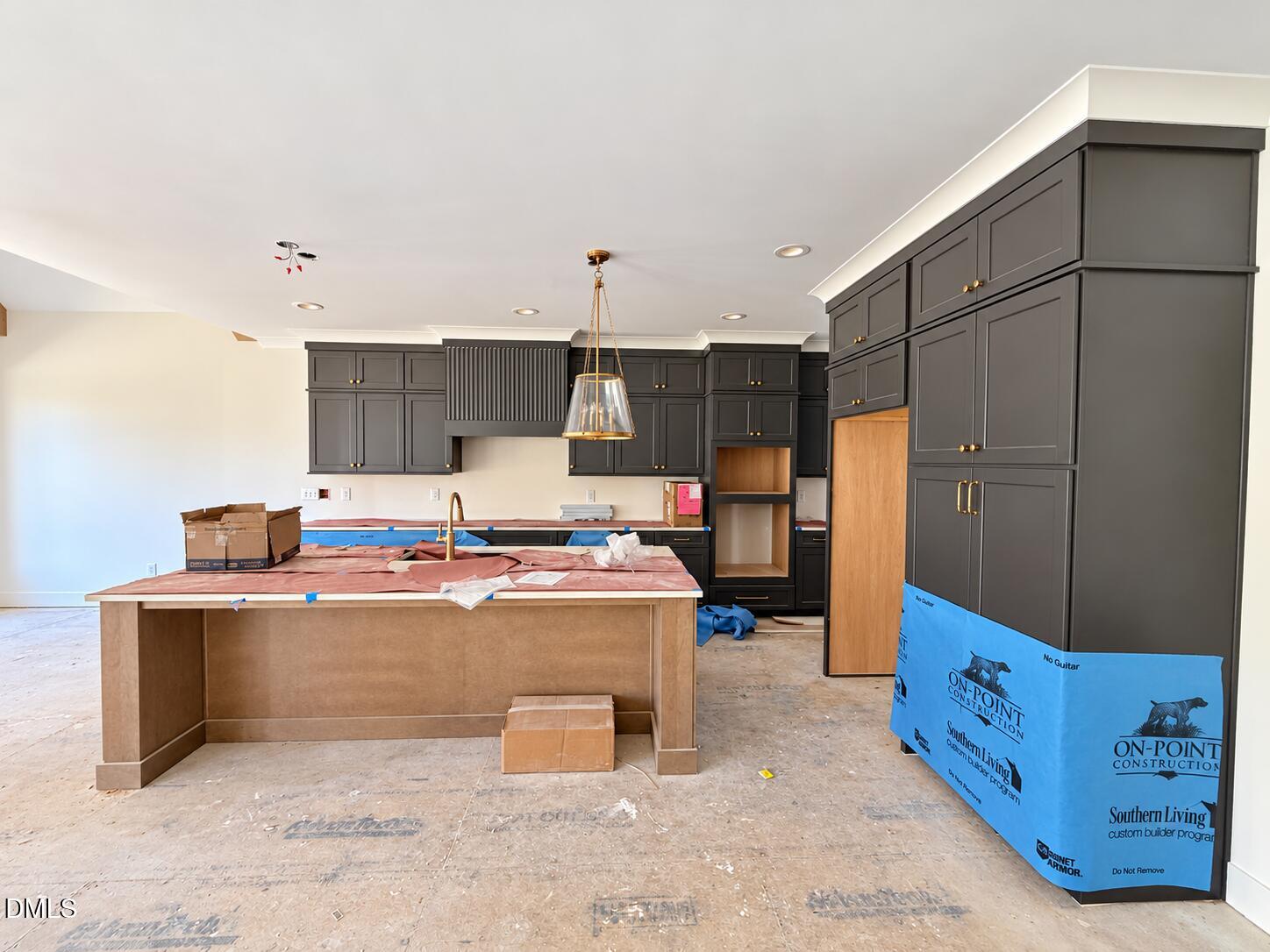 221 N Magnolia Street Property Photo 4