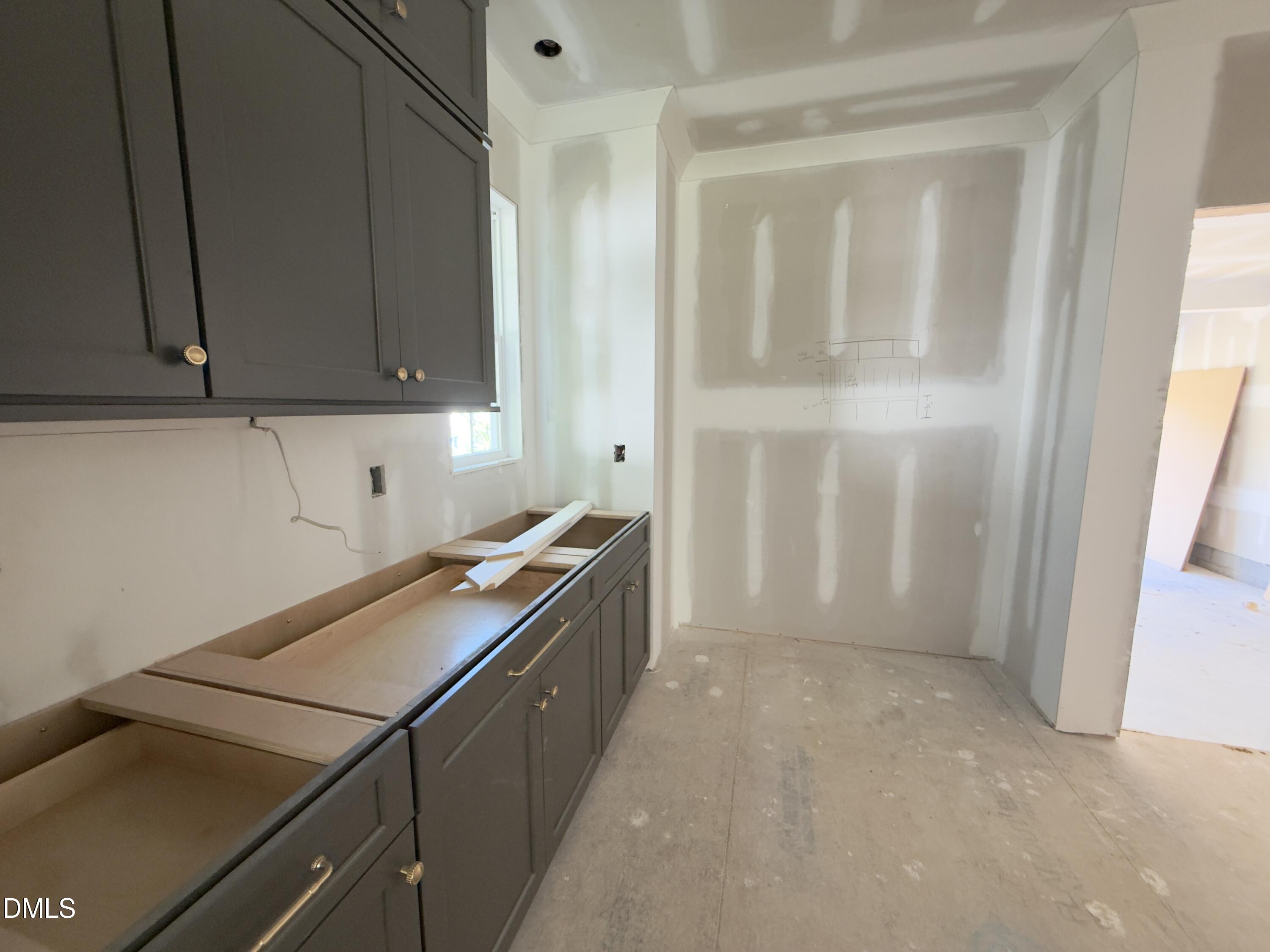 221 N Magnolia Street Property Photo 8