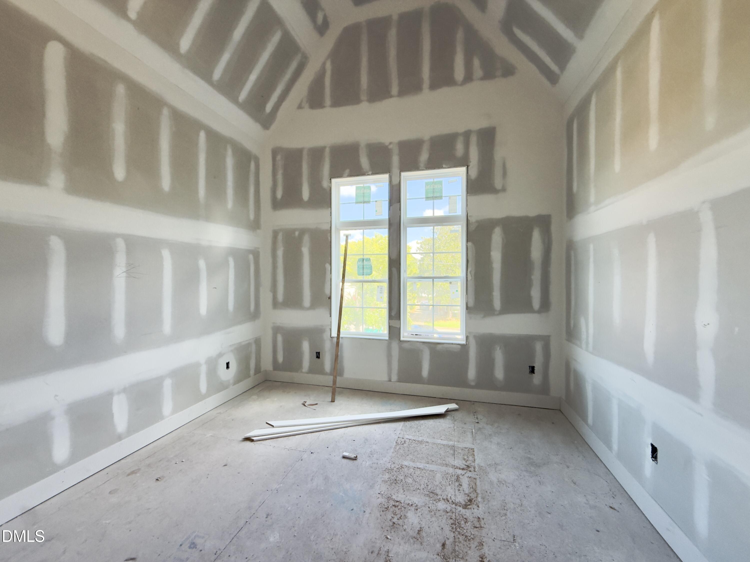 221 N Magnolia Street Property Photo 18