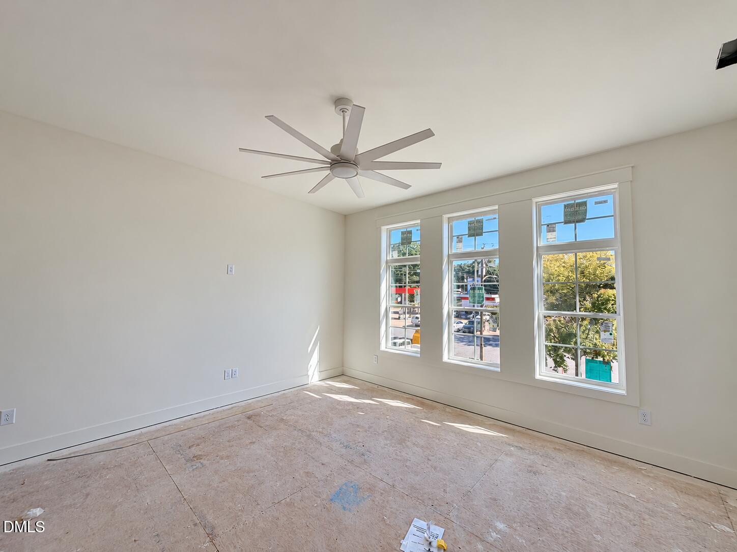 221 N Magnolia Street Property Photo 35