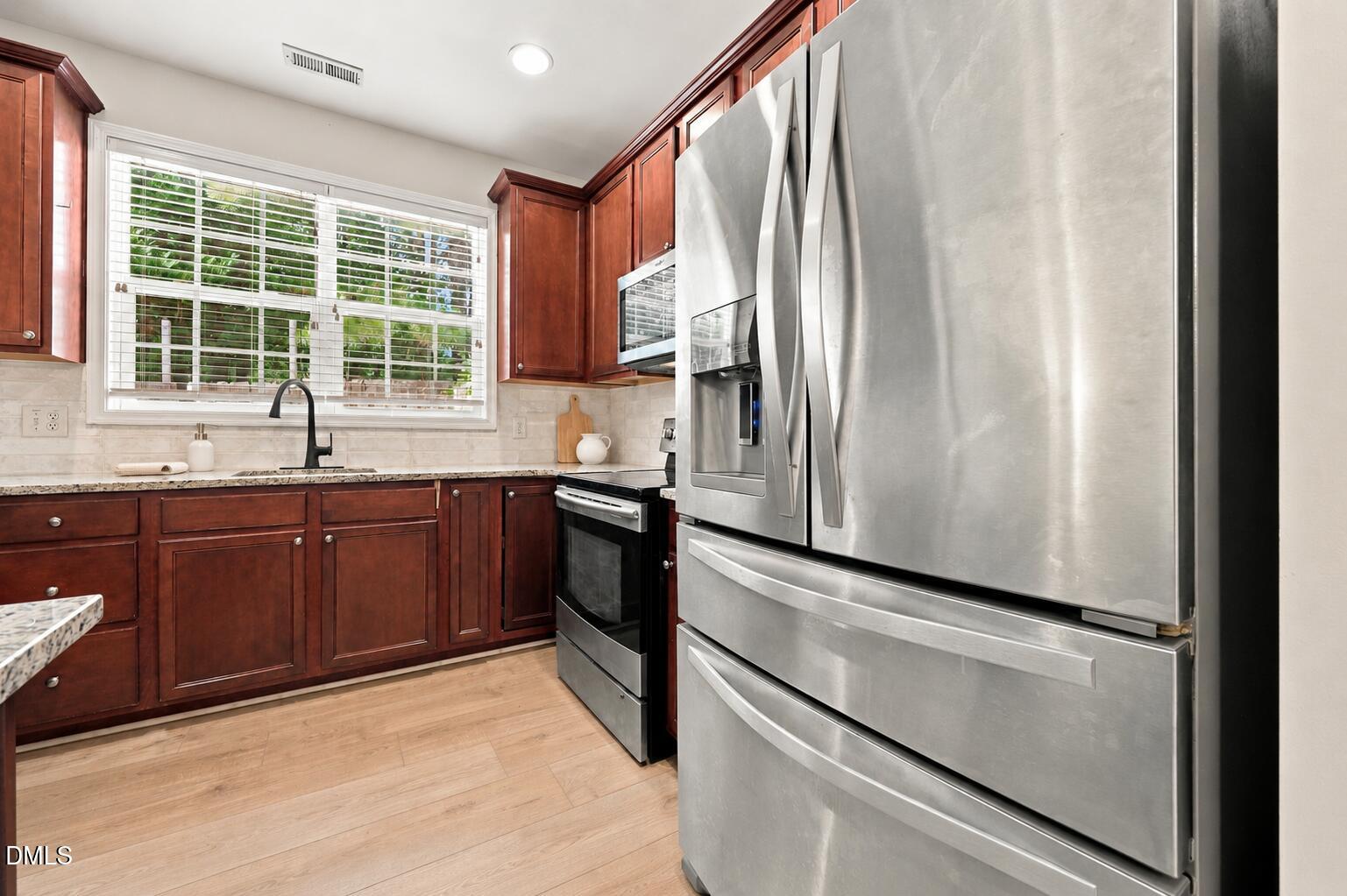 825 Swan Neck Lane Property Photo 11