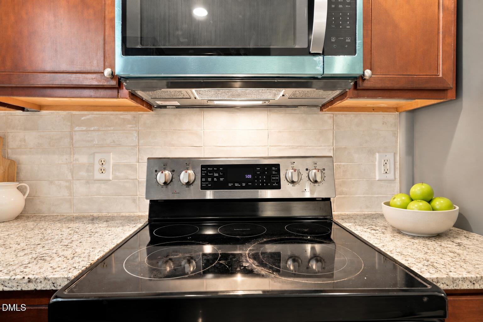 825 Swan Neck Lane Property Photo 12
