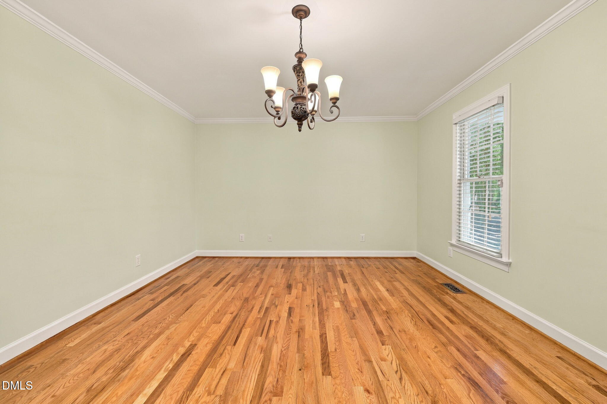 1083 Woodland Church Road Property Photo 9
