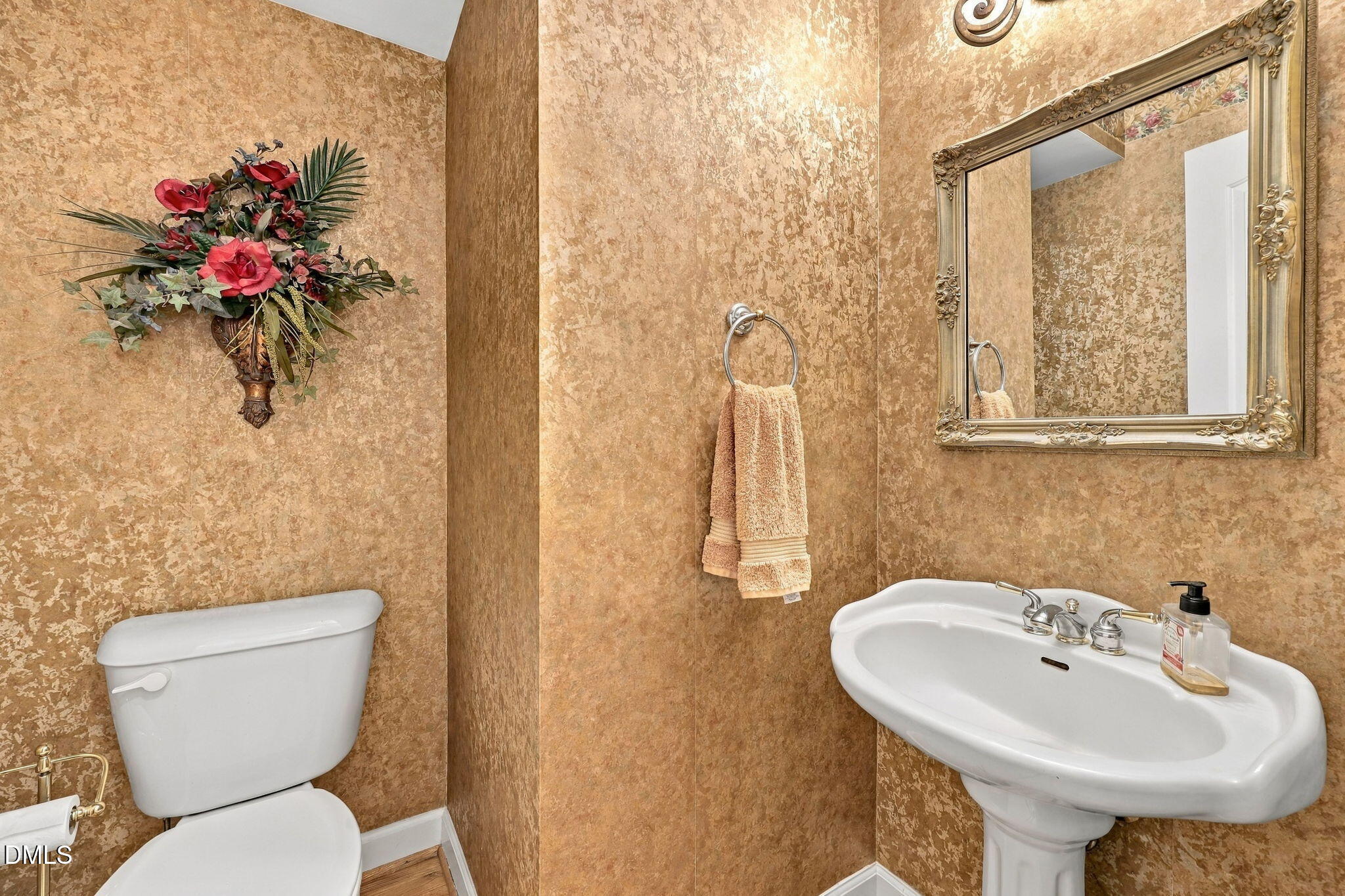 1083 Woodland Church Road Property Photo 11