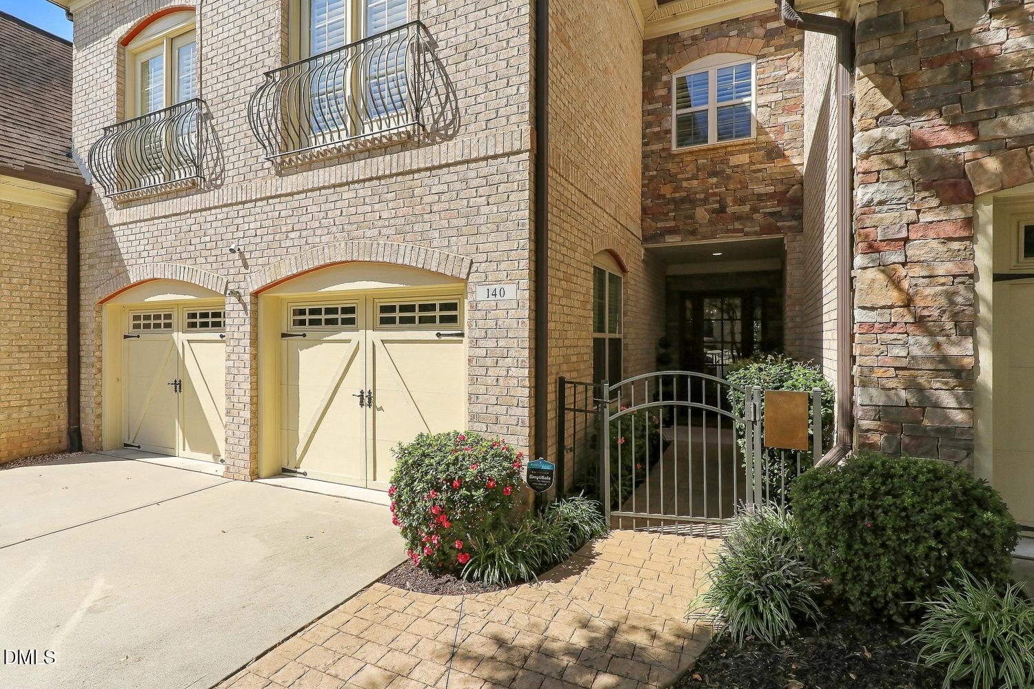 140 Arabella Court Property Photo 3