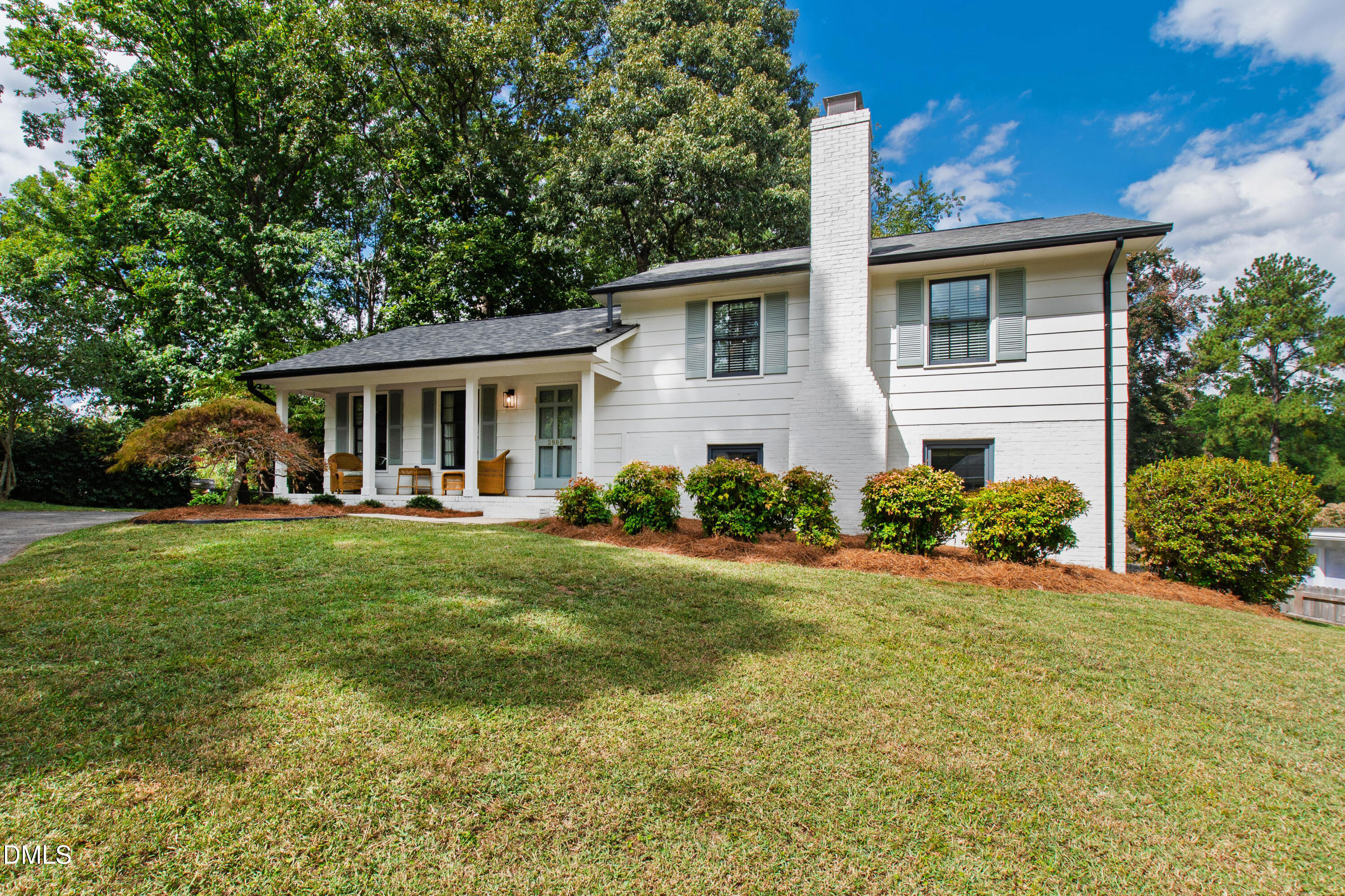 5905 Tafton Court Property Photo 4