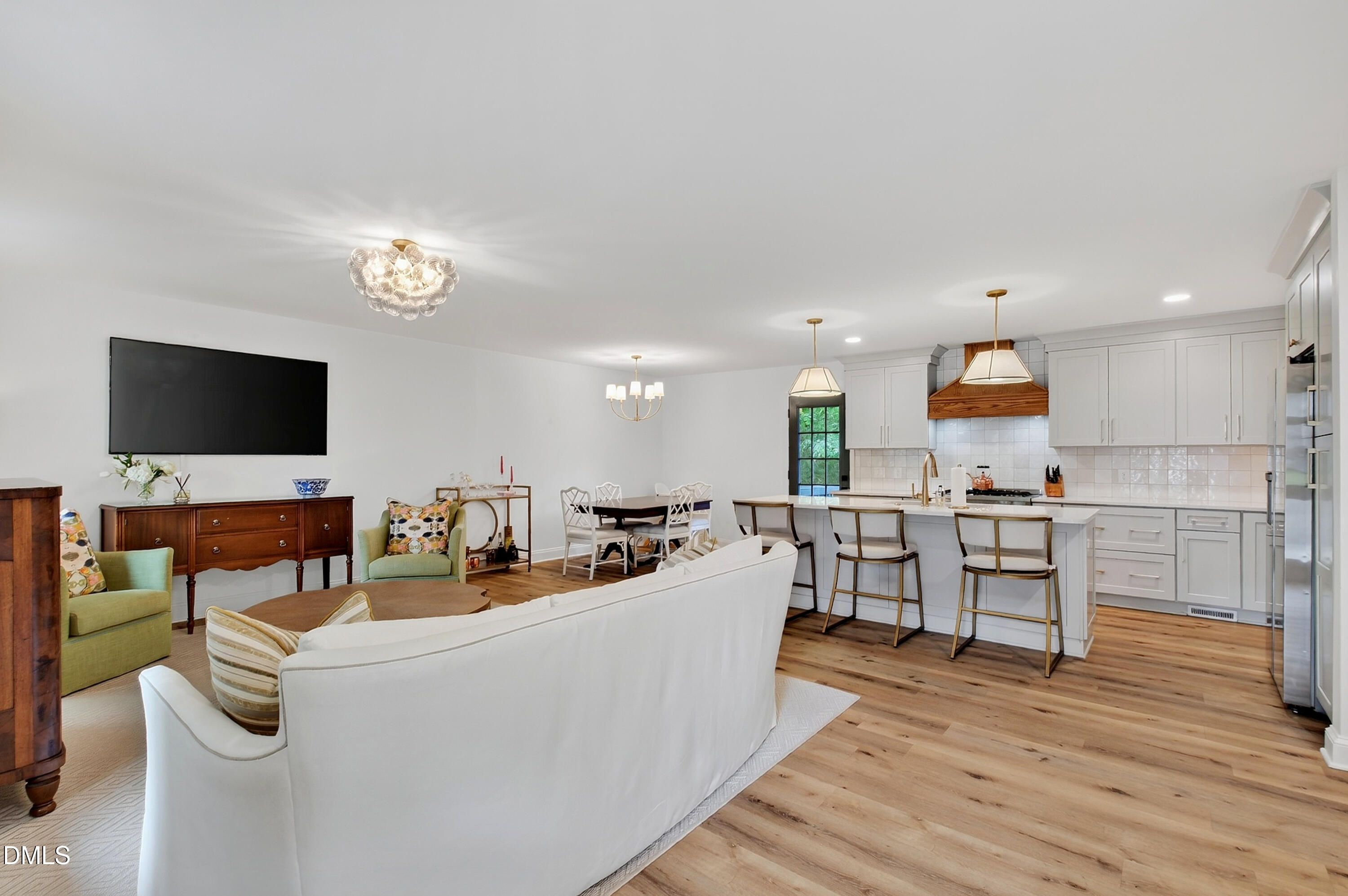 5905 Tafton Court Property Photo 7