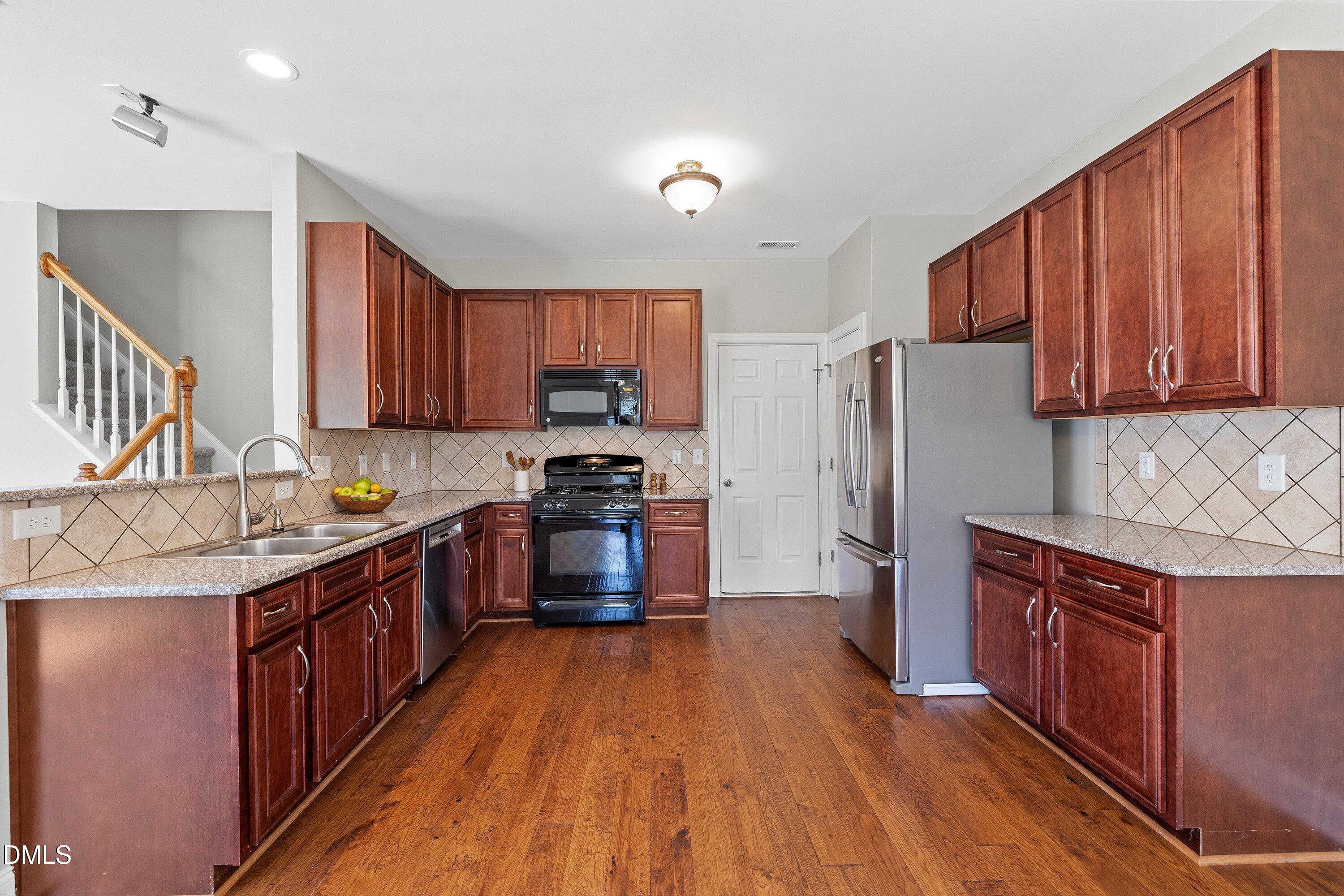 4402 Johnstown Drive Property Photo 17