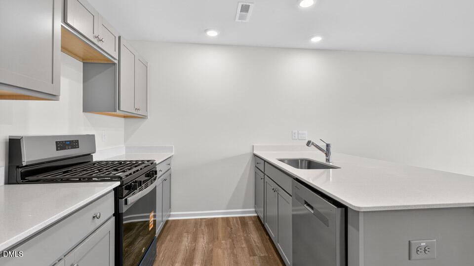 32 Bee Garden Court Property Photo 6