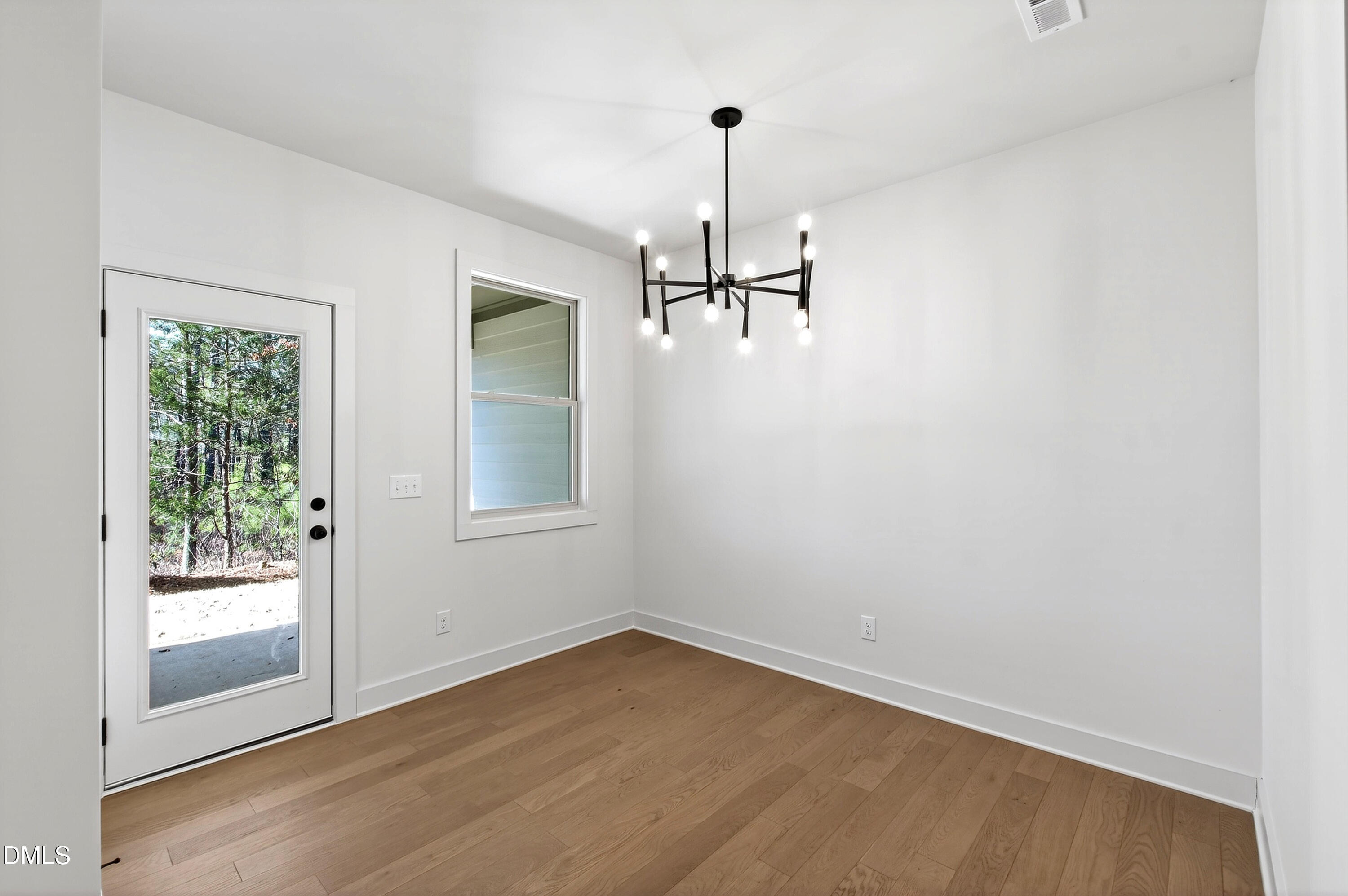 707 Mirkwood Avenue Property Photo 4