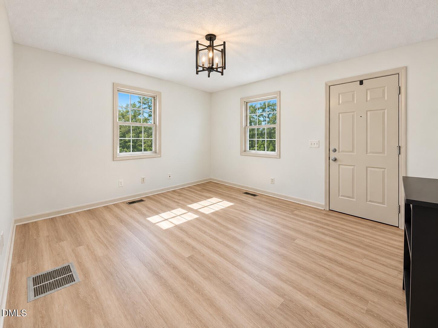 5945 Craig Road Property Photo 7