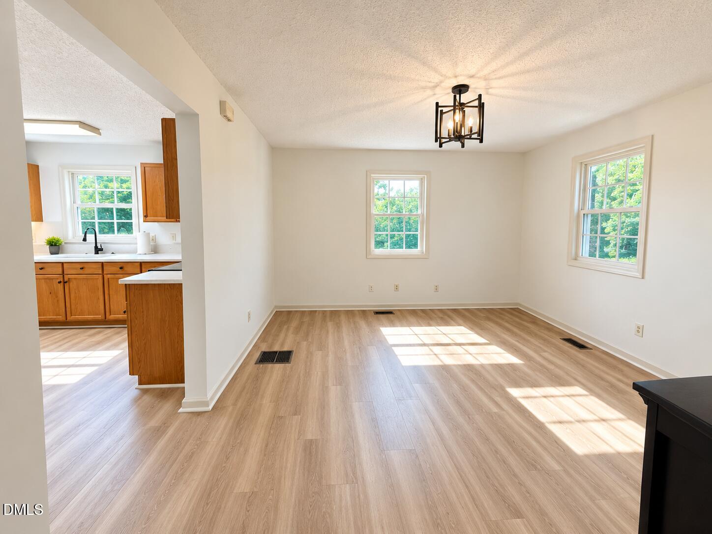 5945 Craig Road Property Photo 8