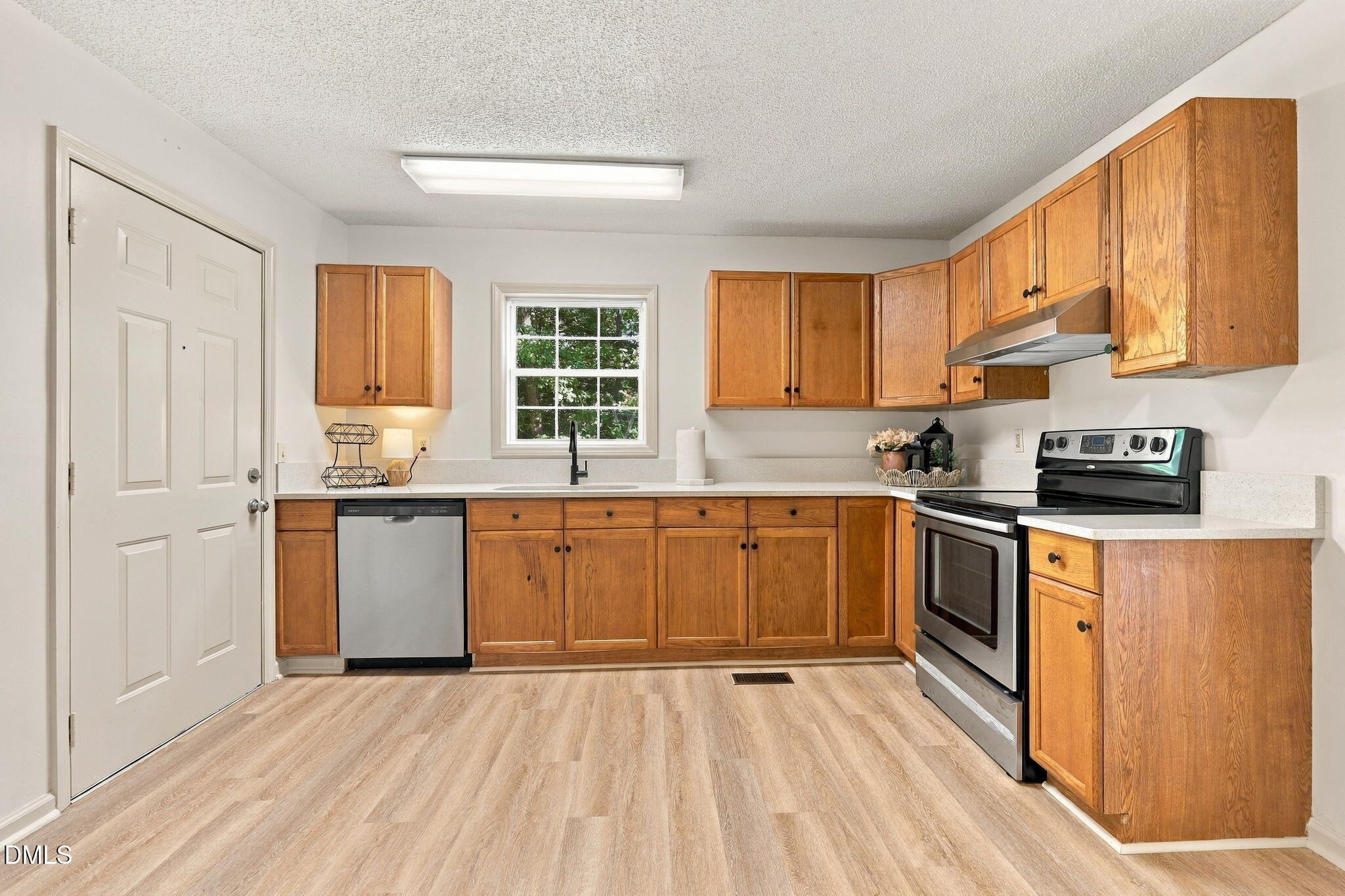 5945 Craig Road Property Photo 11