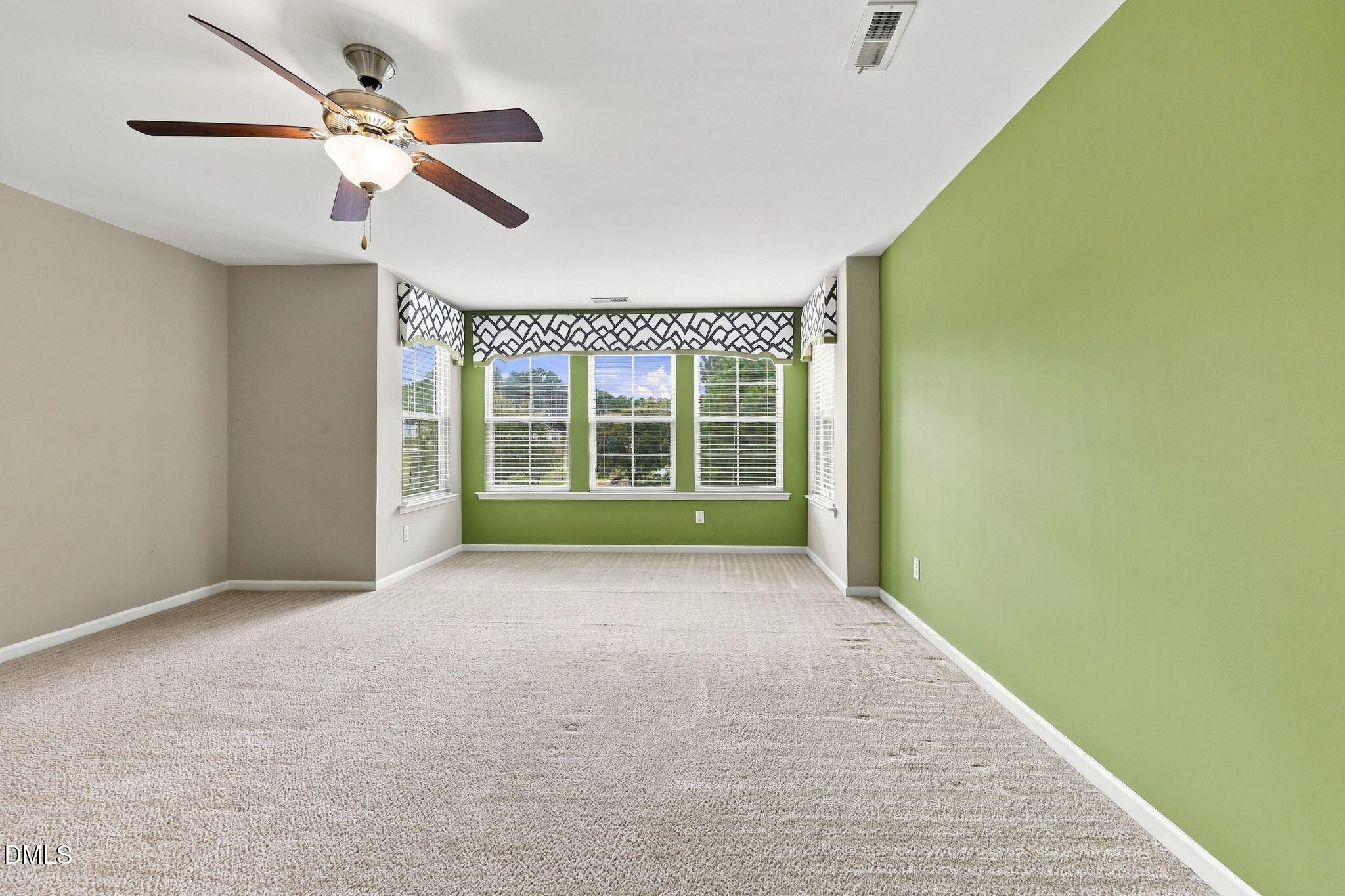 2116 Hemlock Hill Drive Property Photo 15