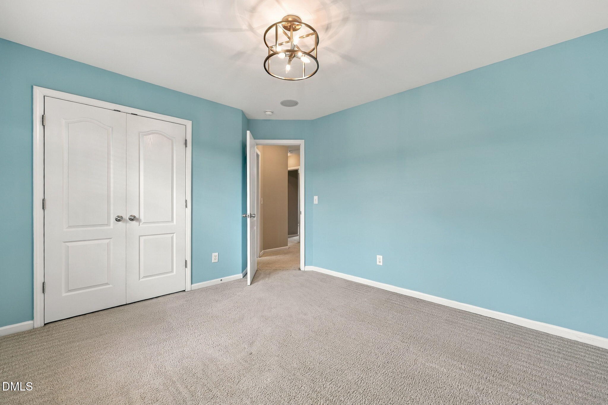 2116 Hemlock Hill Drive Property Photo 19