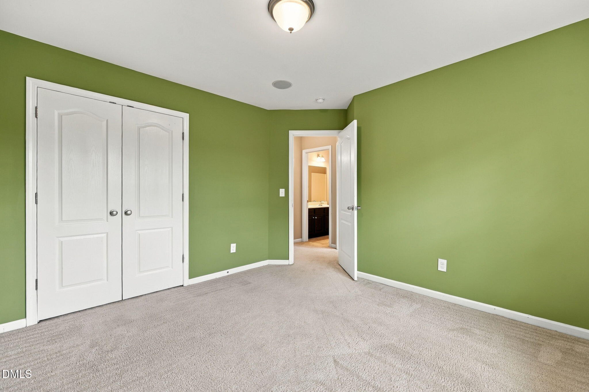 2116 Hemlock Hill Drive Property Photo 24