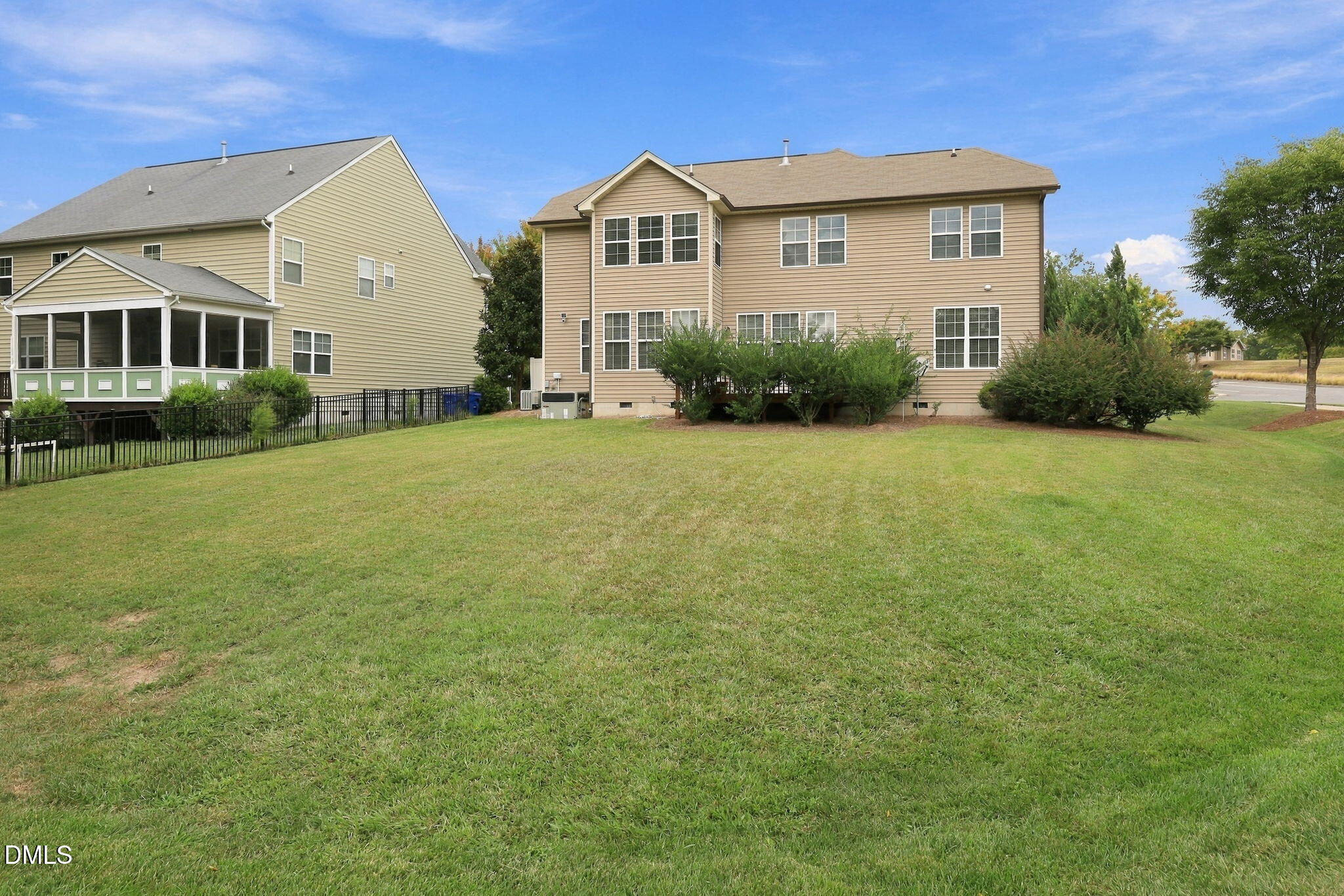 2116 Hemlock Hill Drive Property Photo 33