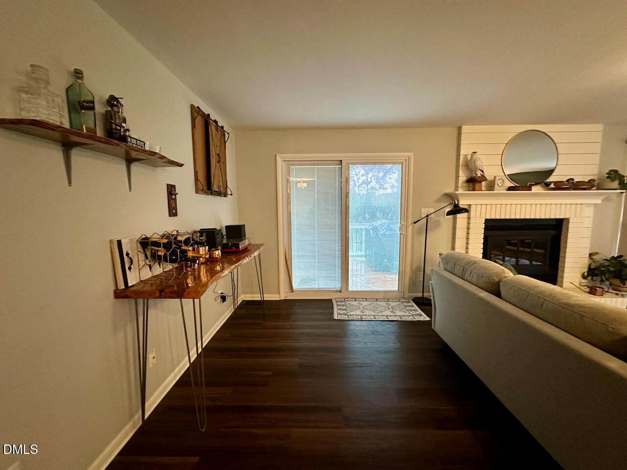 2344 Ravenhill Drive Property Photo 8