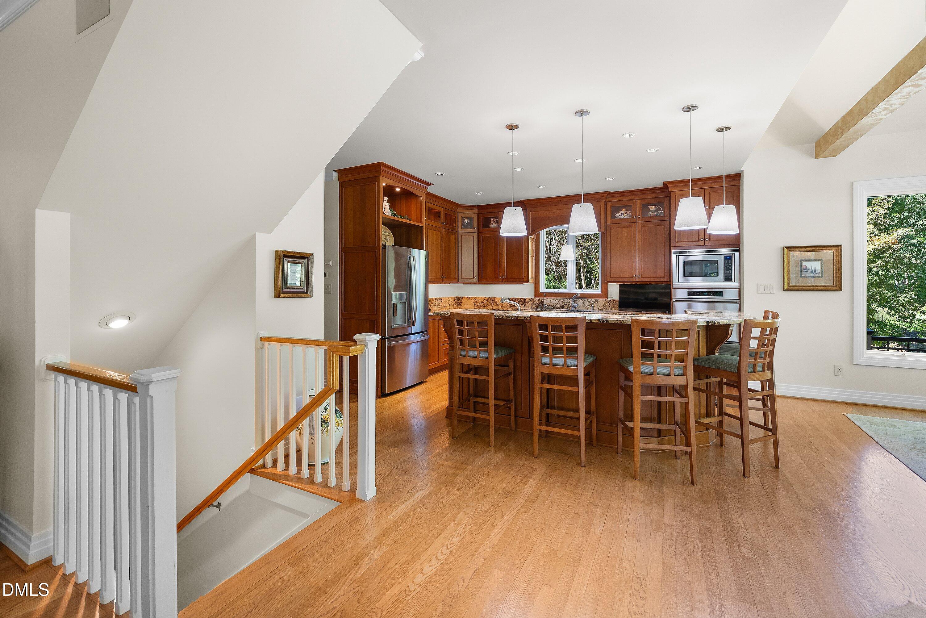 4604 White Chapel Way Property Photo 15