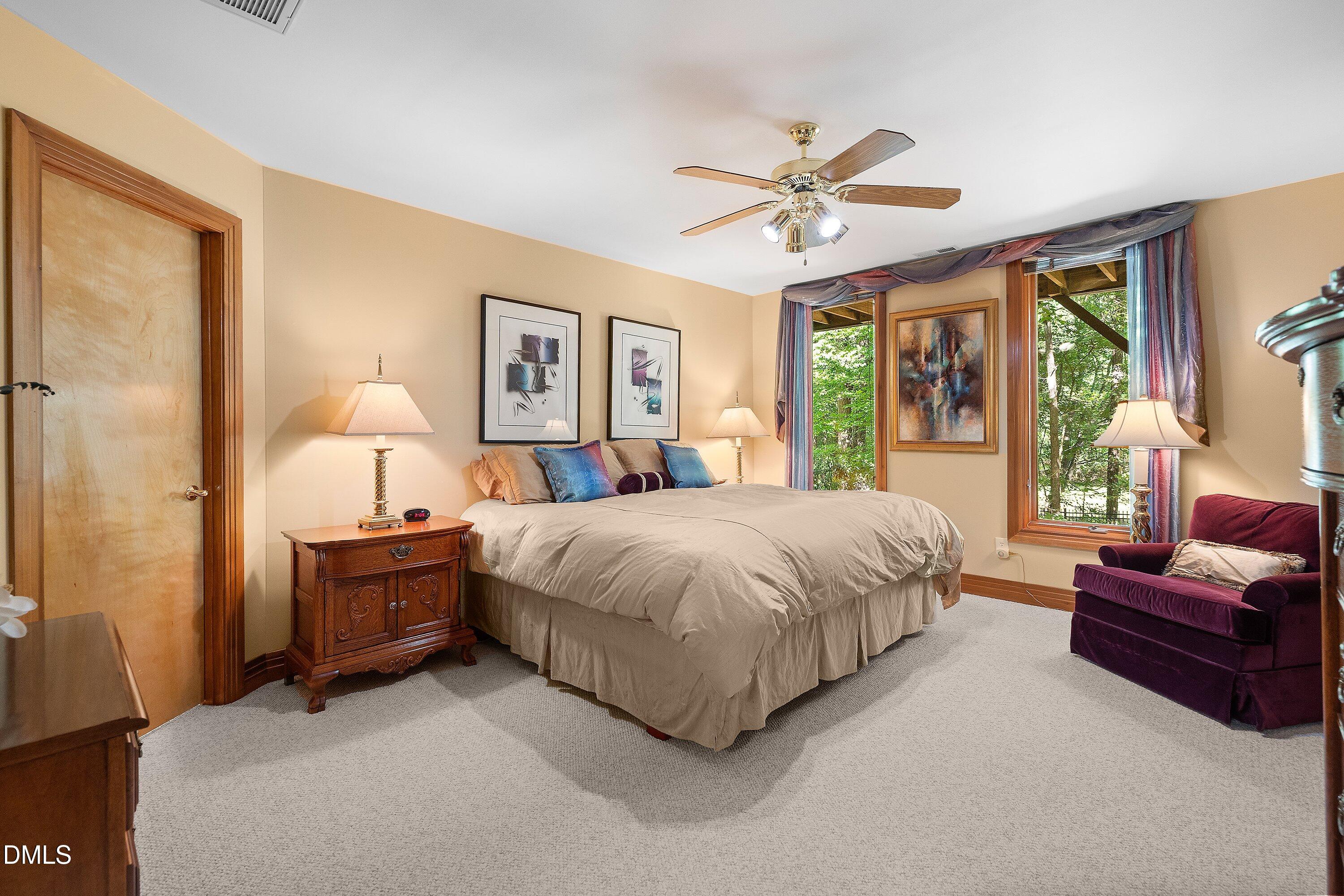 4604 White Chapel Way Property Photo 34
