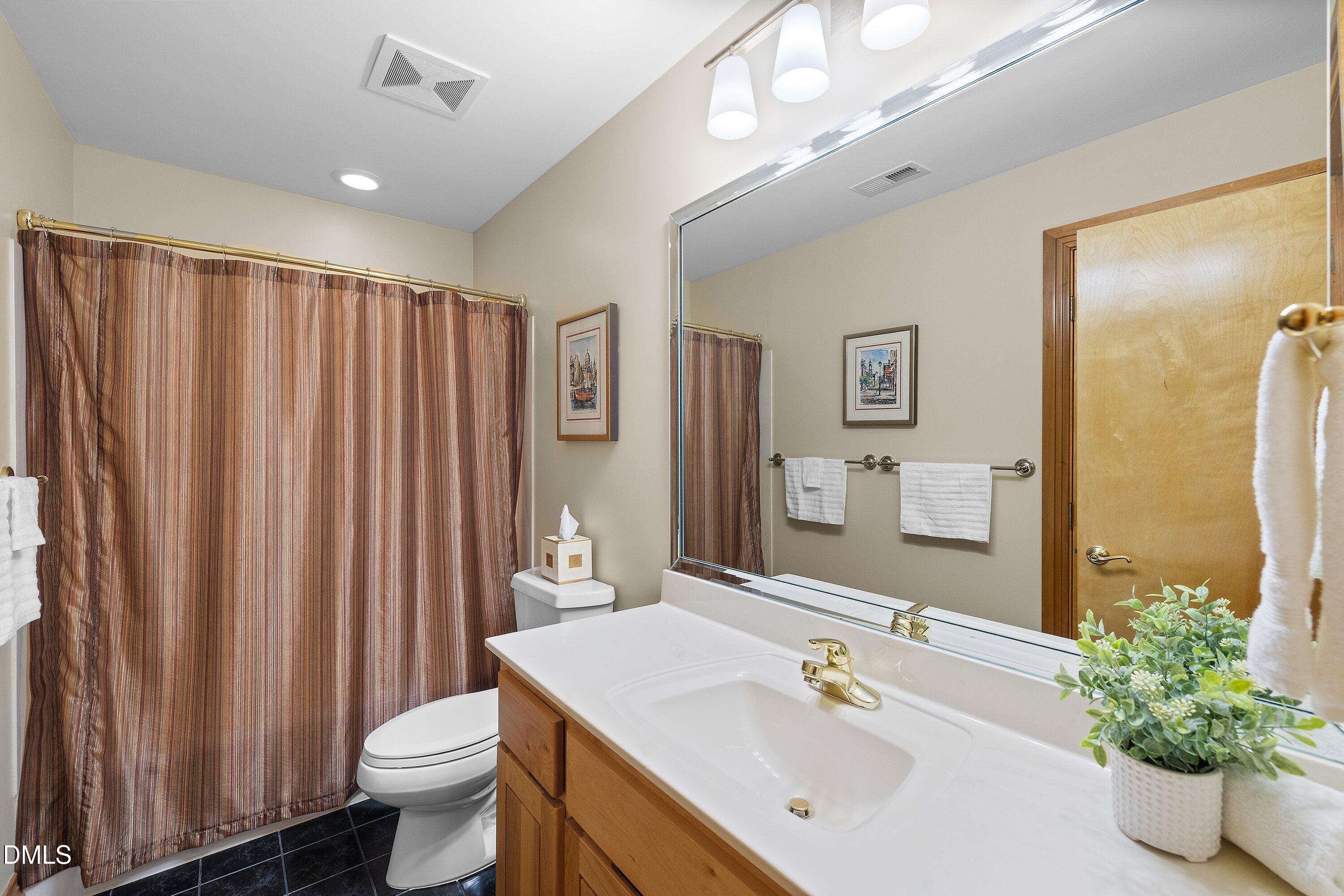 4604 White Chapel Way Property Photo 37