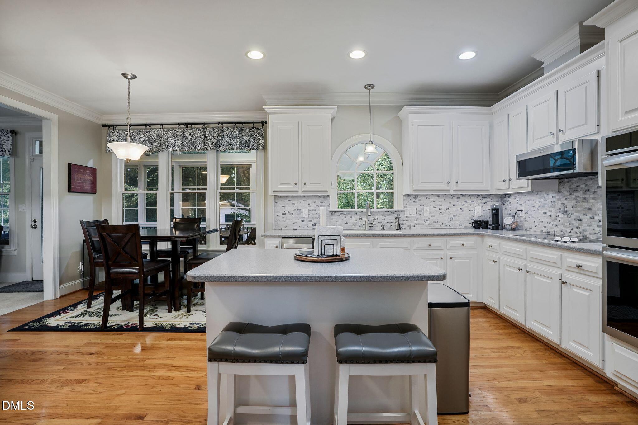 2308 Bristers Spring Way Property Photo 4