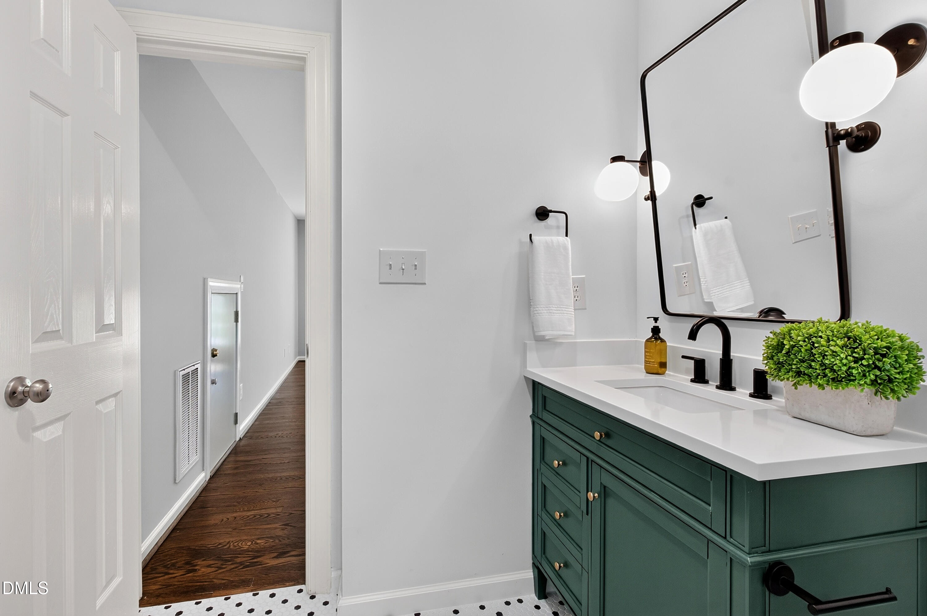 126 Shadow Ridge Place Property Photo 44