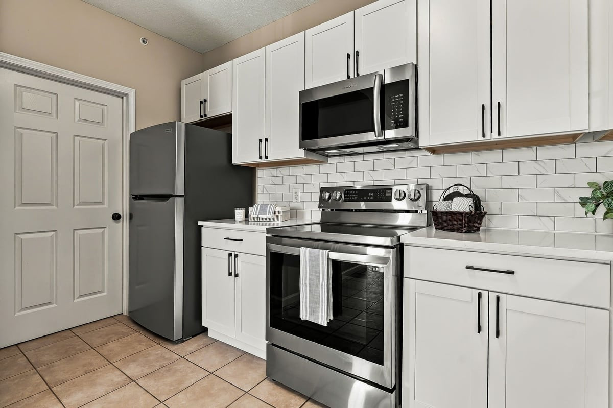 2501 Huntscroft Lane 300 Property Photo 10