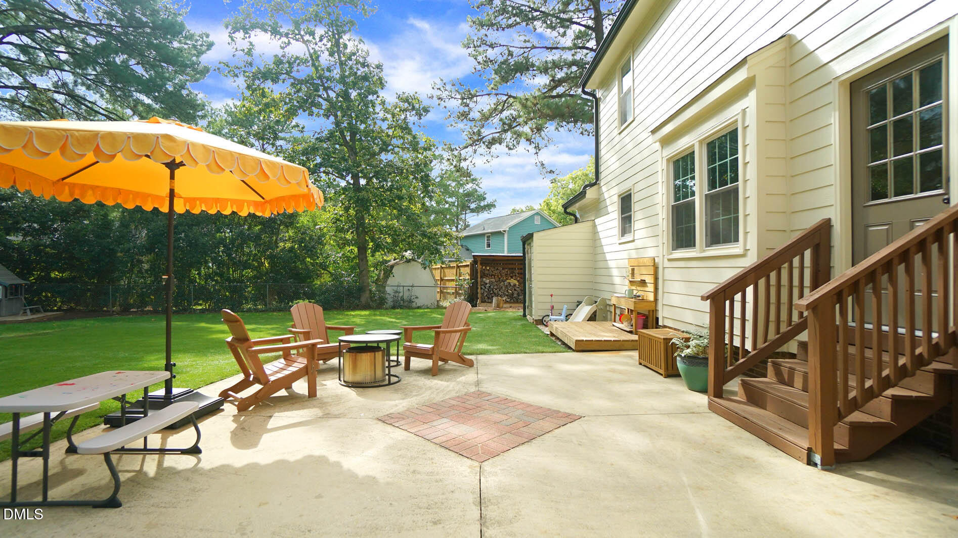 106 Abbey Lane Property Photo 6