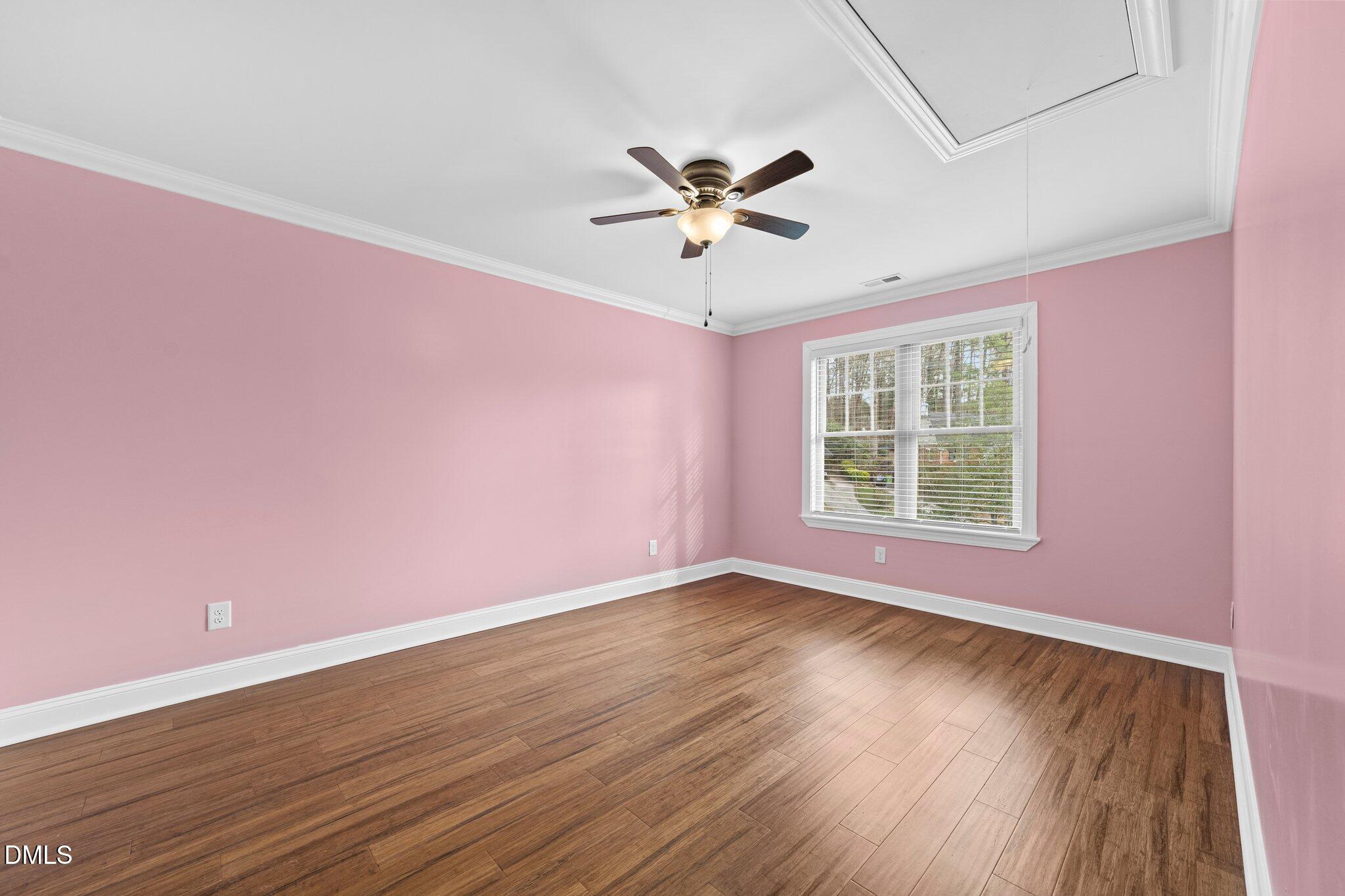 5019 Hollyridge Drive Property Photo 25