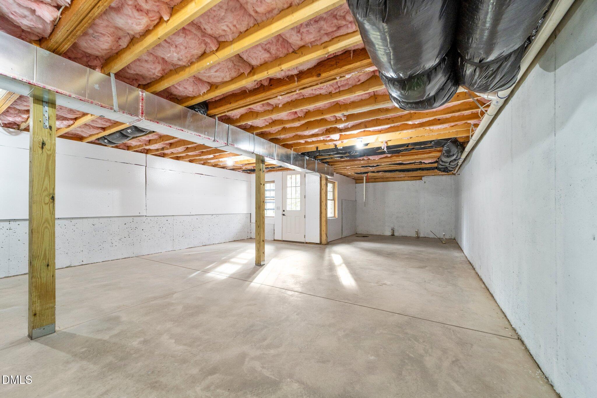 5019 Hollyridge Drive Property Photo 27
