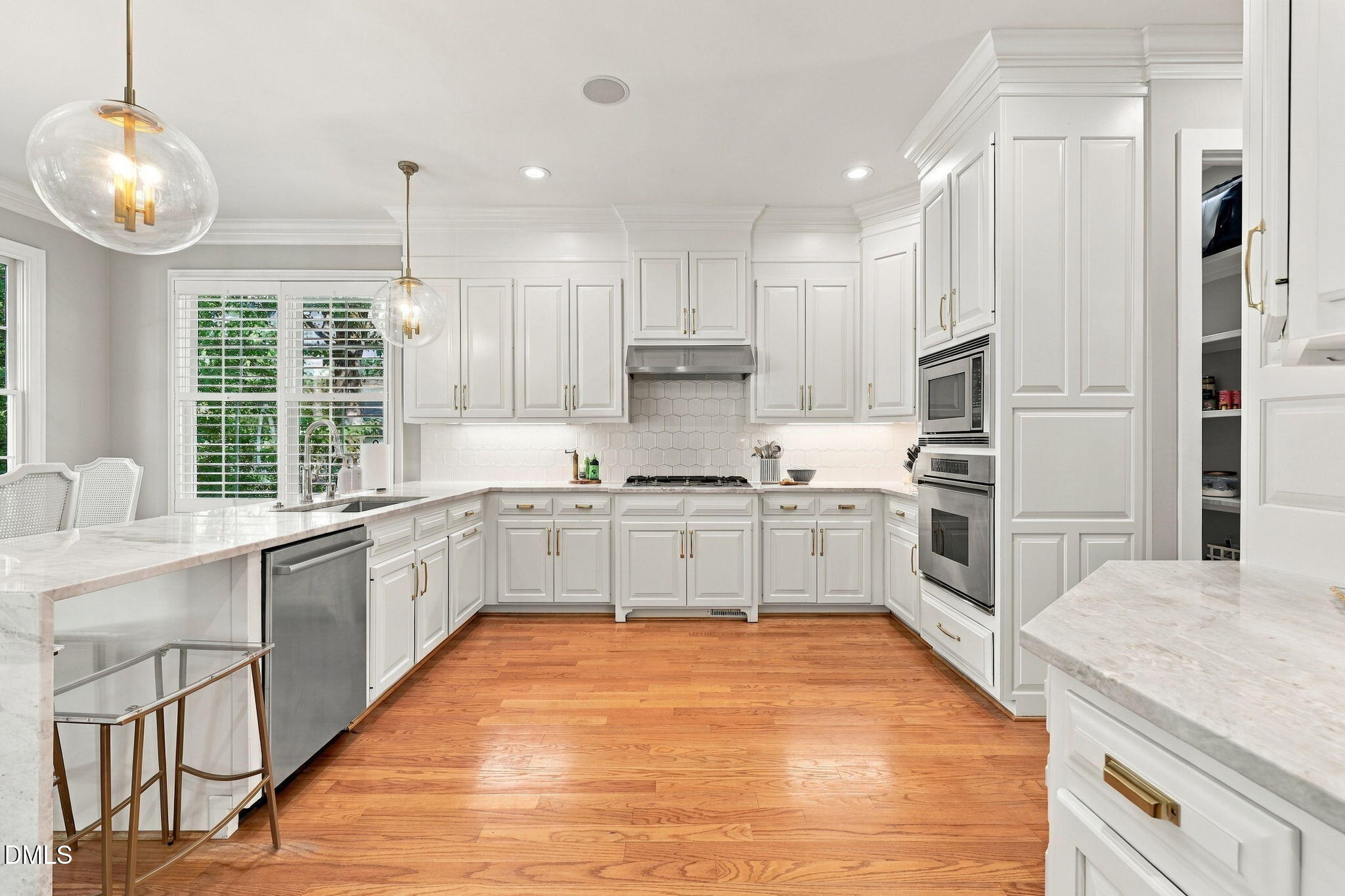 1505 Duplin Road Property Photo 8