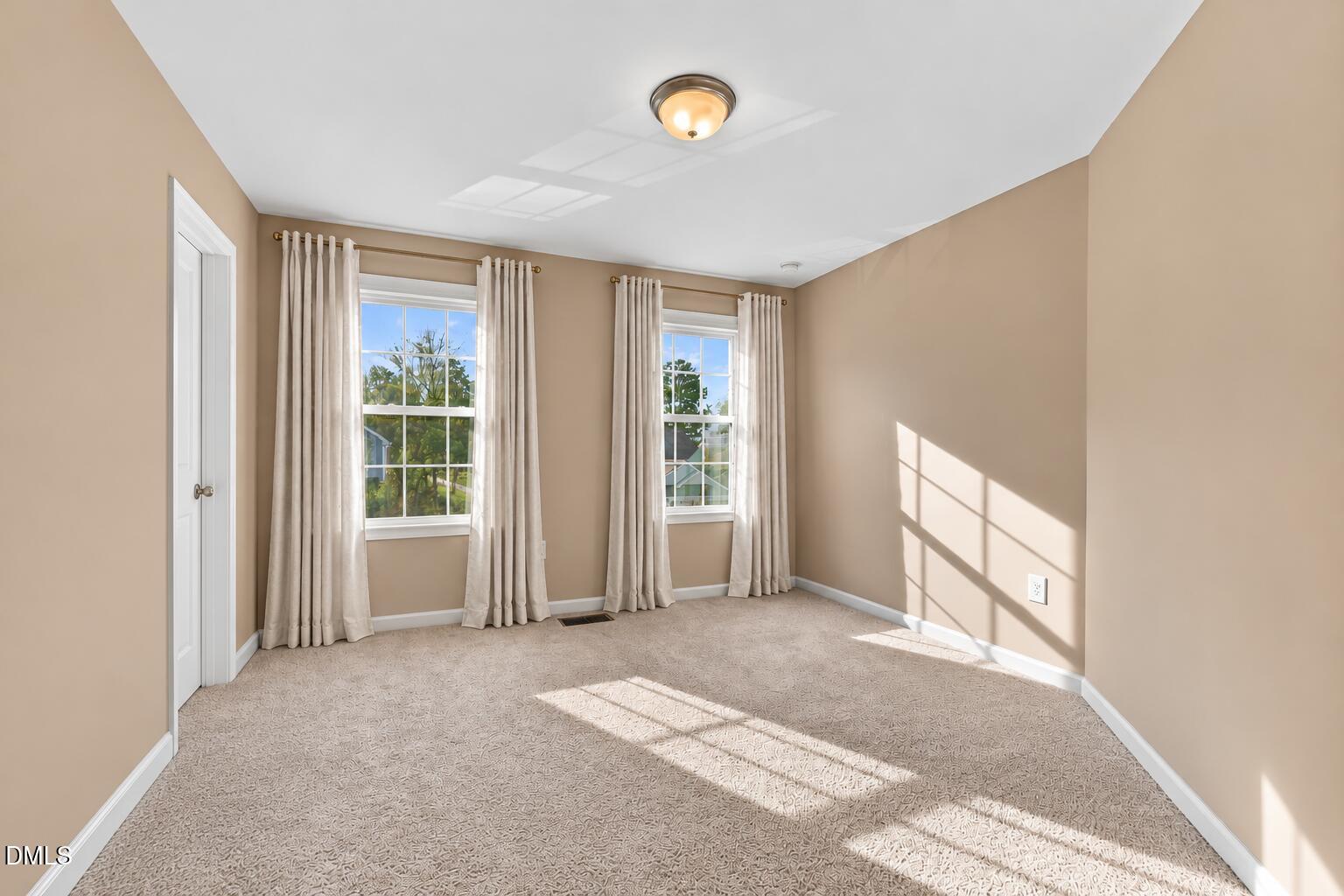2236 Longmont Drive Property Photo 17