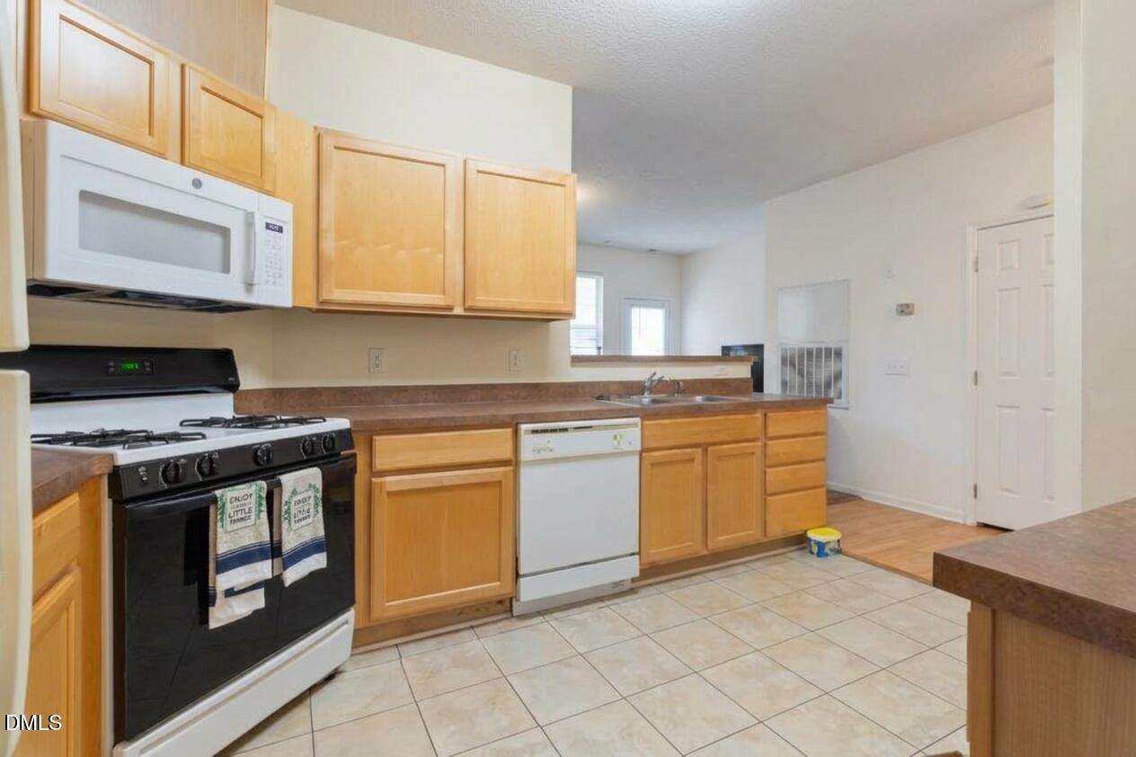 4414 Pottery Lane Property Photo 6