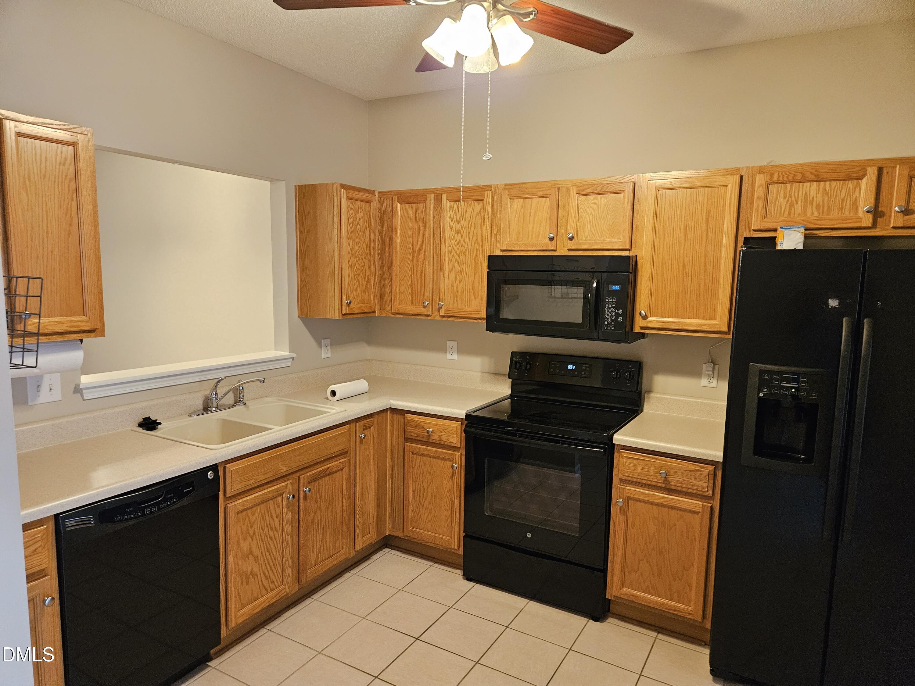 148 Cline Falls Drive Property Photo 3