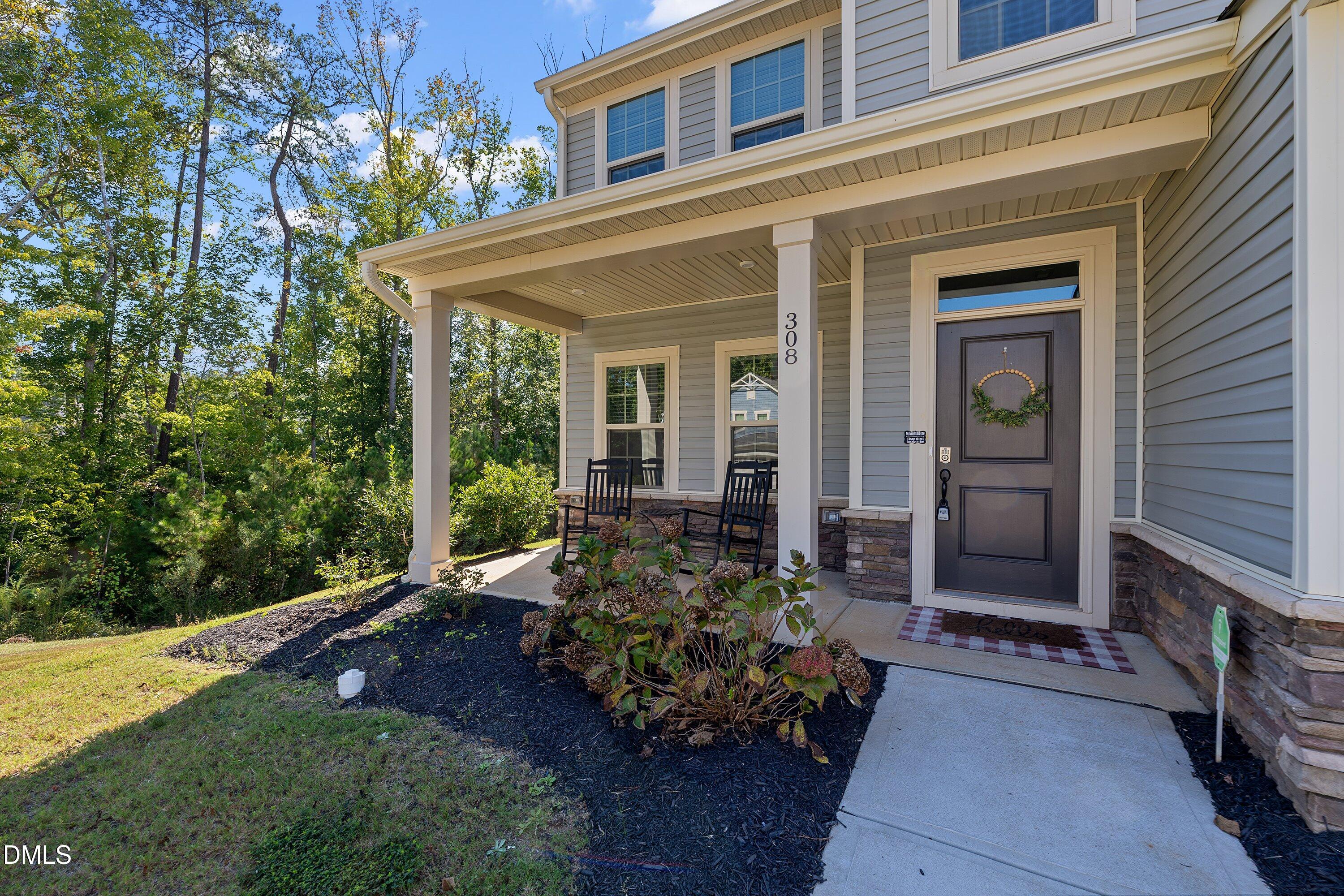 308 Mason Oaks Drive Property Photo 4