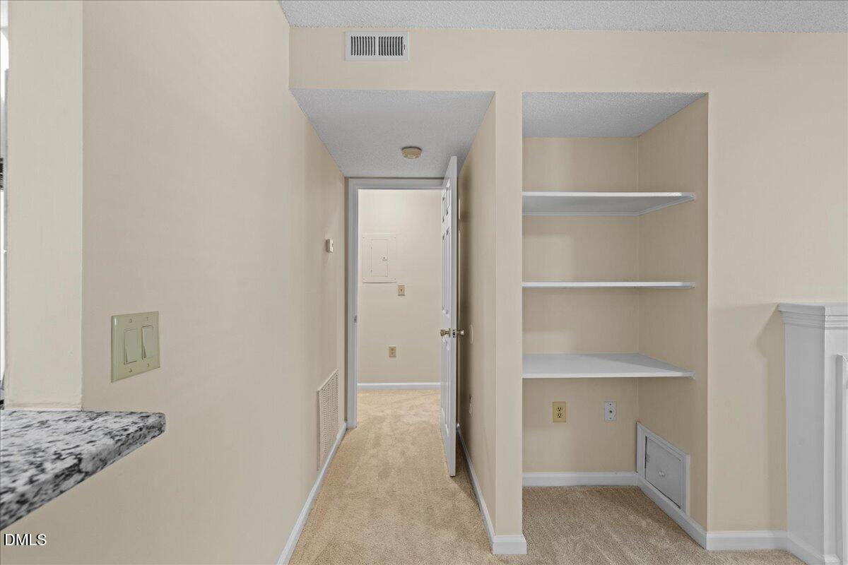 1301 Hillbrow Lane 203 Property Photo 19