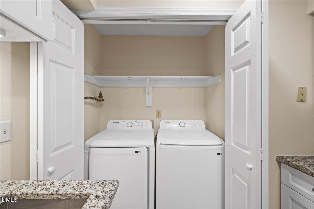 1301 Hillbrow Lane 203 Property Photo 28
