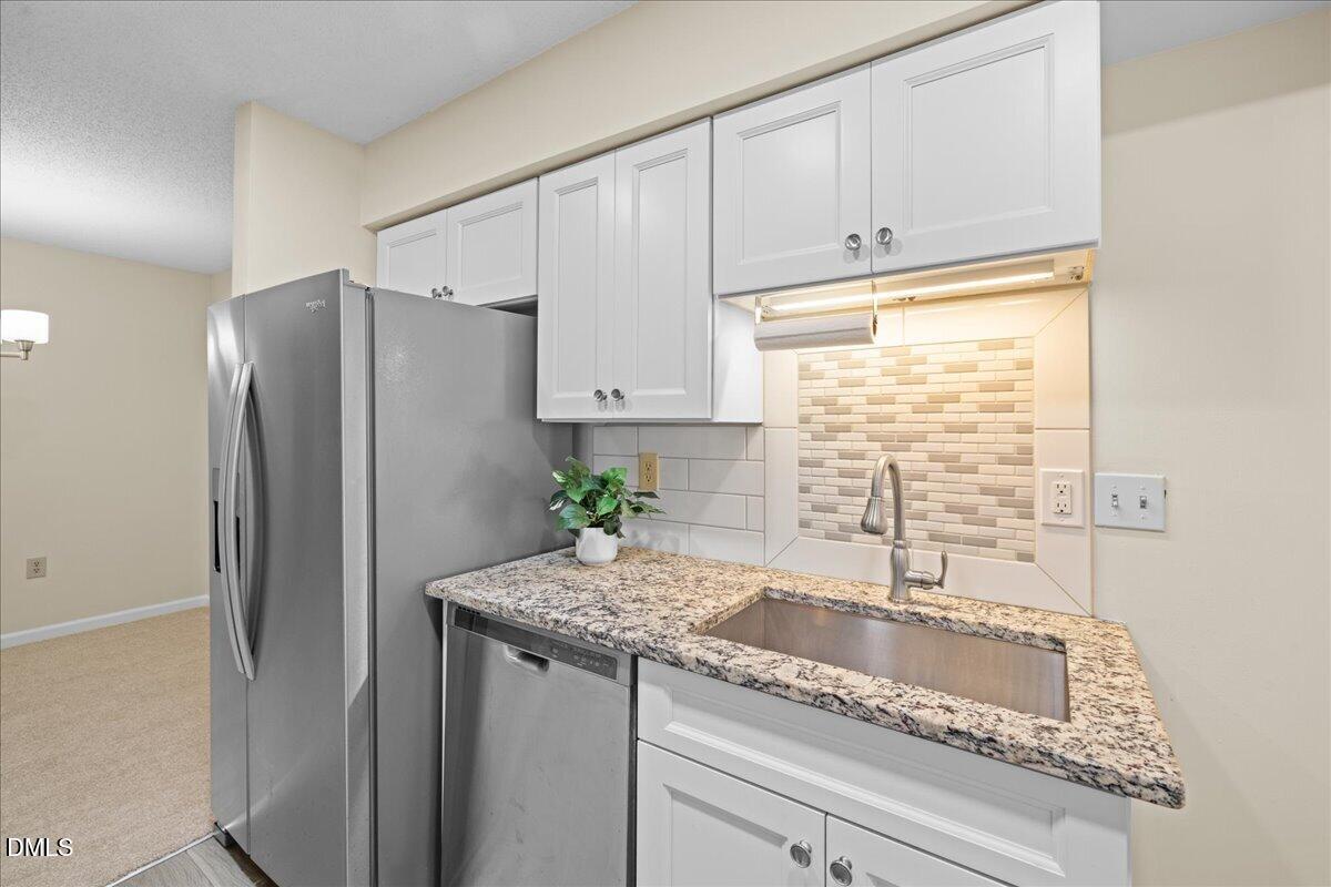 1301 Hillbrow Lane 203 Property Photo 3