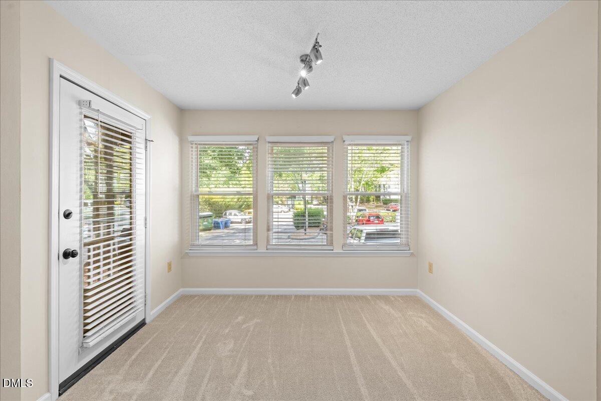 1301 Hillbrow Lane 203 Property Photo 16