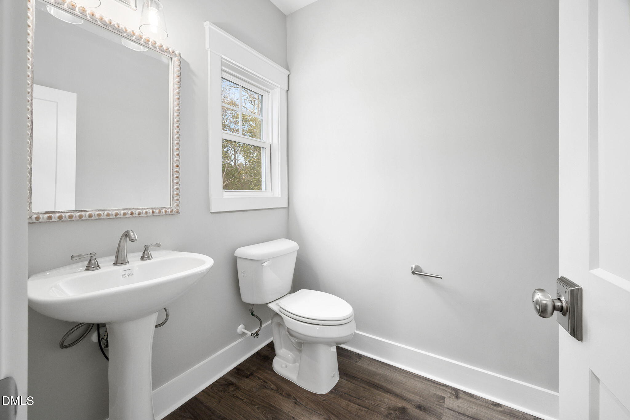 313 E 4th Street 313 Property Photo 13