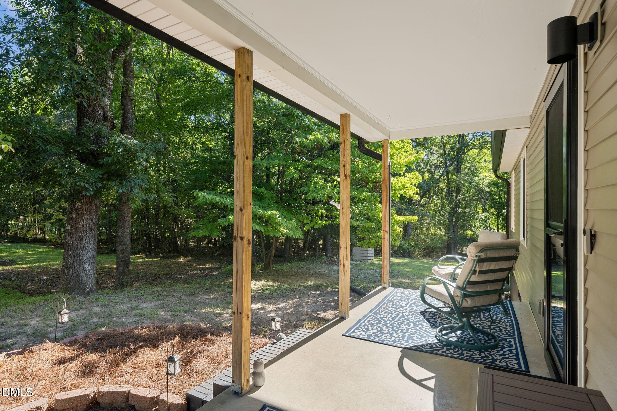 212 Shady Grove Drive Property Photo 7