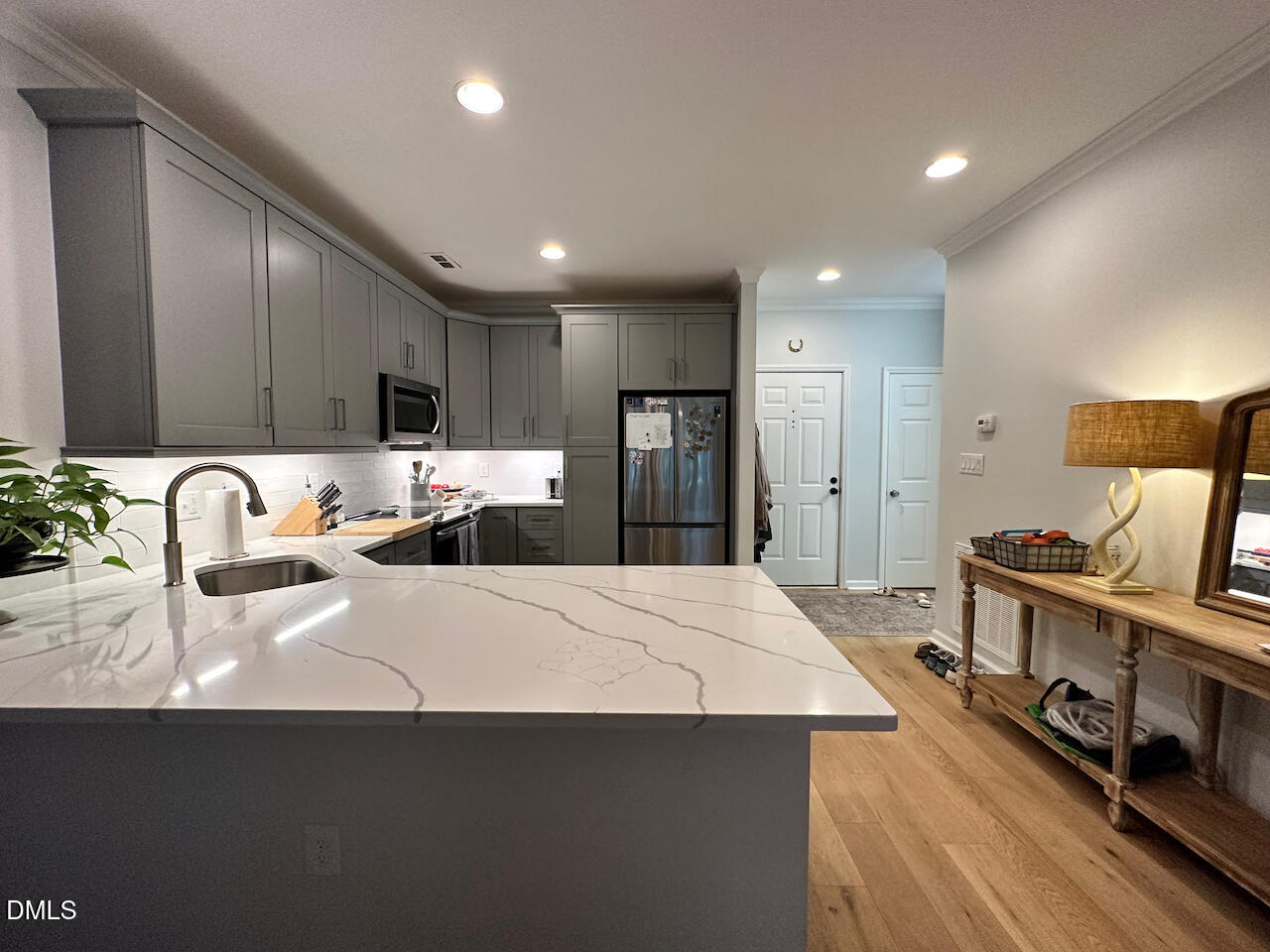 1062 Washington Street Property Photo 4