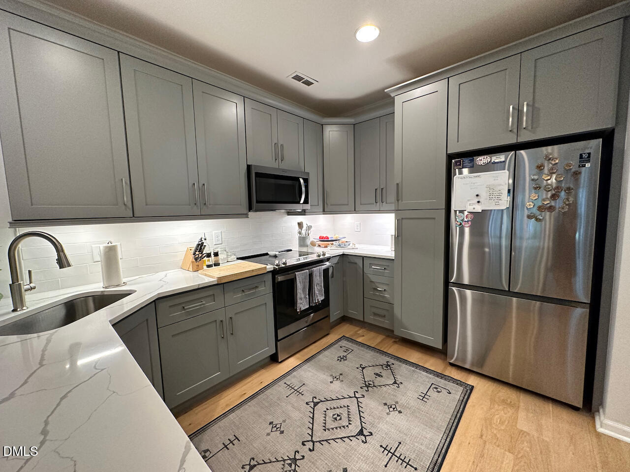 1062 Washington Street Property Photo 6